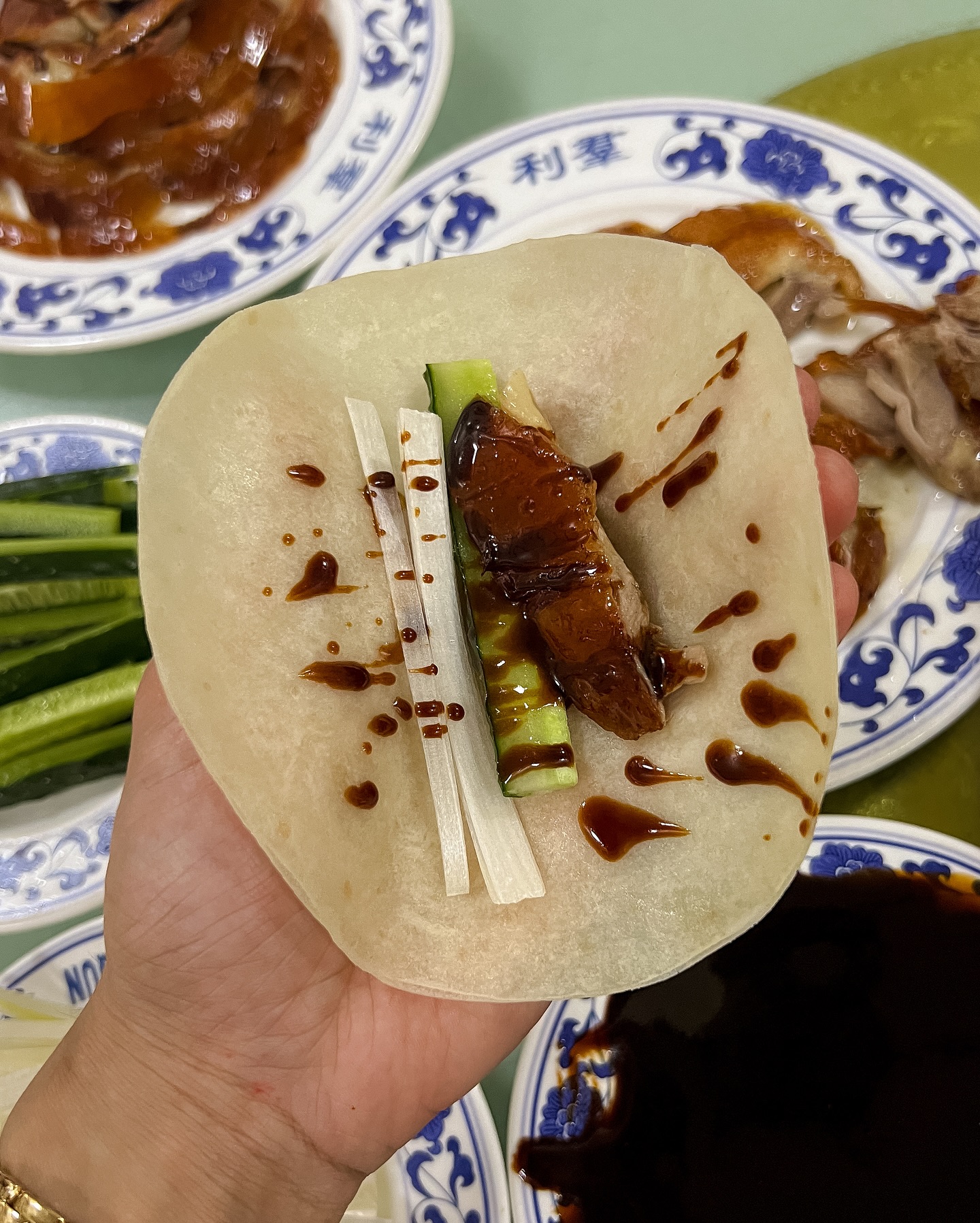 จูเนียร์ - กรวิชญ์ สูงกิจบูลย์
