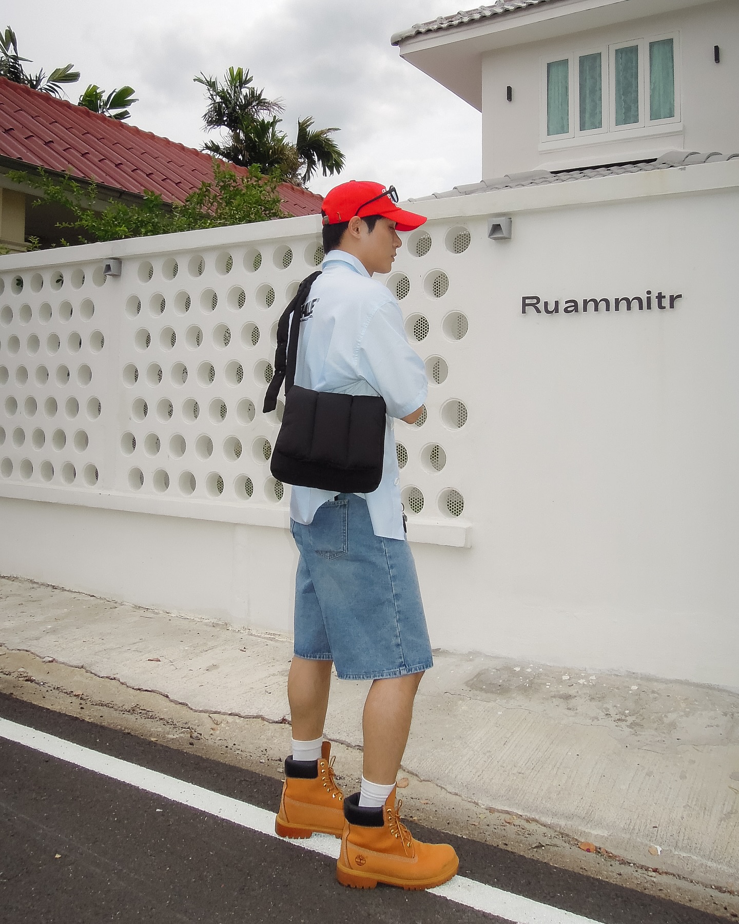จูเนียร์ - กรวิชญ์ สูงกิจบูลย์