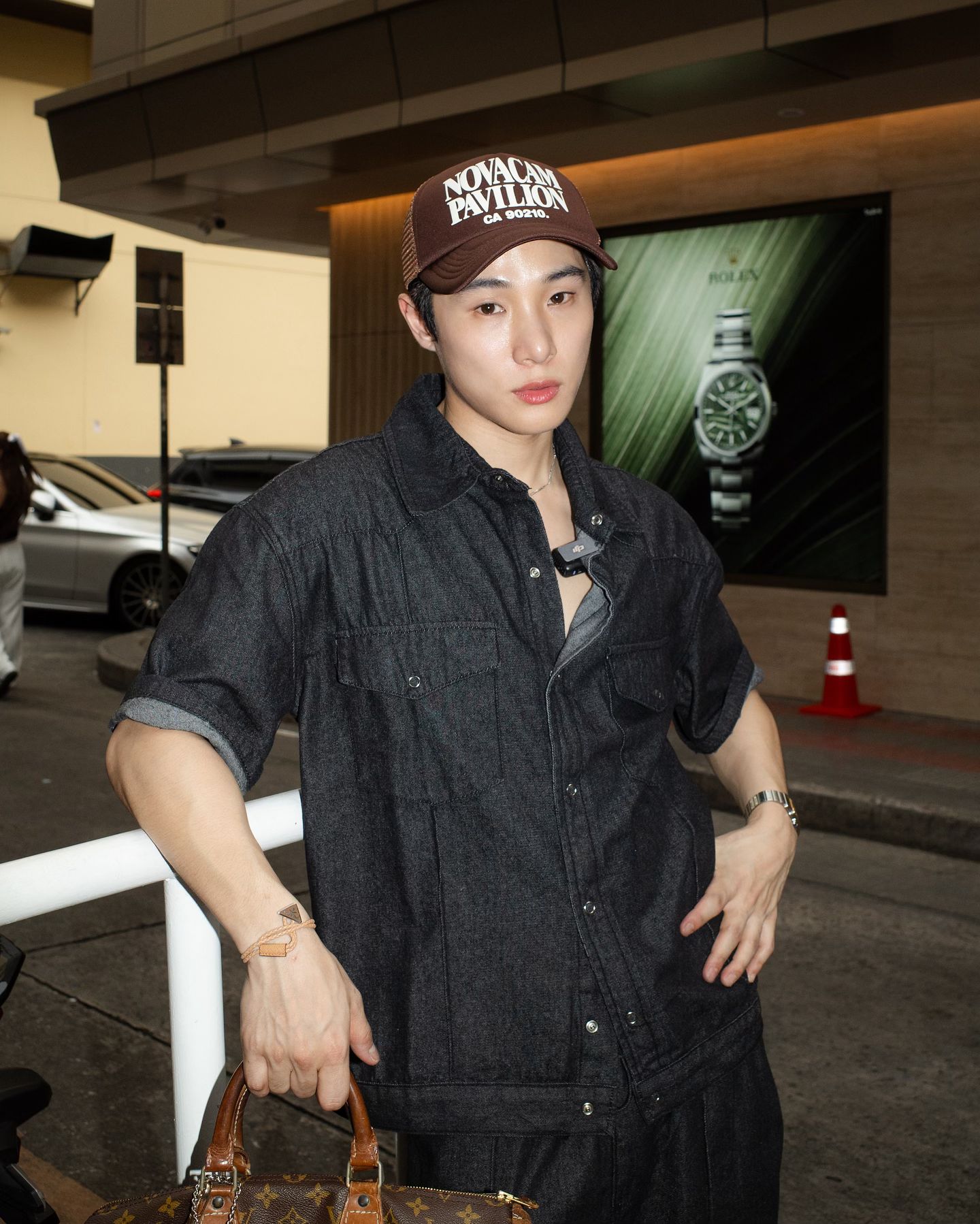 จูเนียร์ - กรวิชญ์ สูงกิจบูลย์