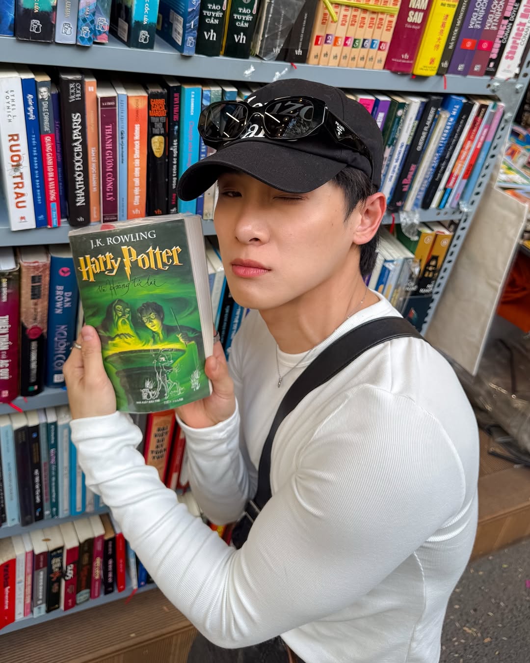 จูเนียร์ - กรวิชญ์ สูงกิจบูลย์