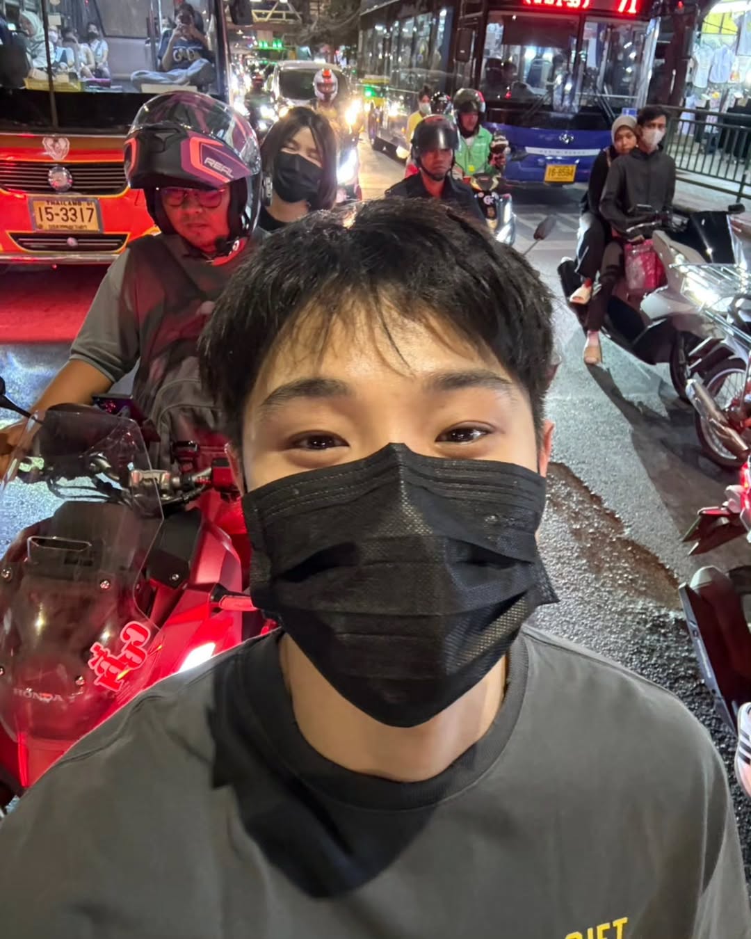 จูเนียร์ - กรวิชญ์ สูงกิจบูลย์