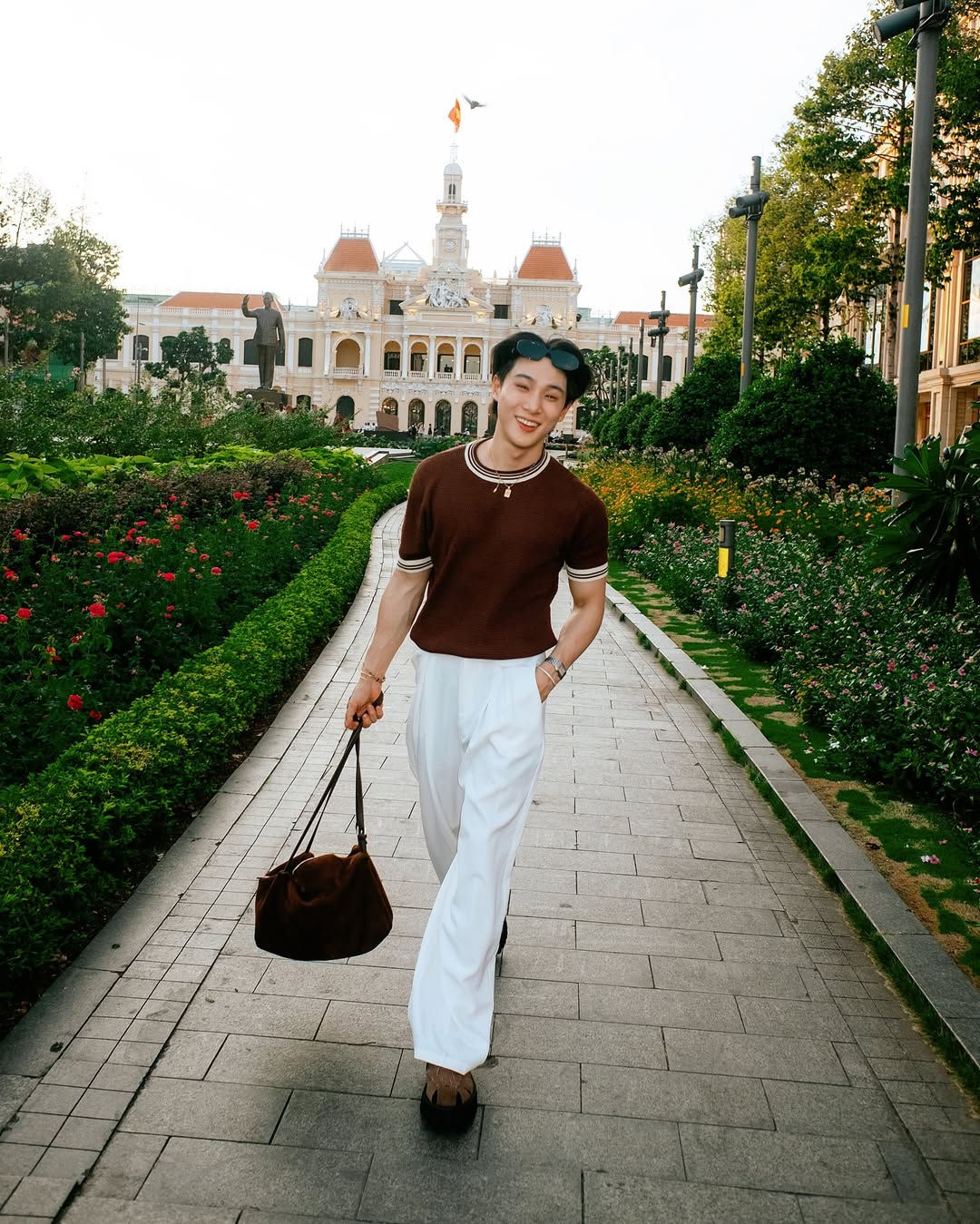 จูเนียร์ - กรวิชญ์ สูงกิจบูลย์