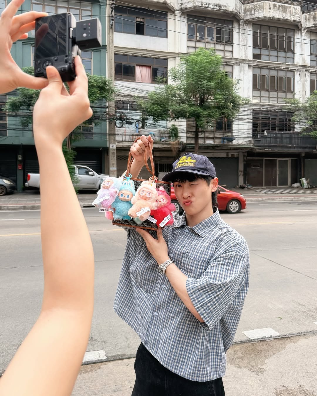 จูเนียร์ - กรวิชญ์ สูงกิจบูลย์