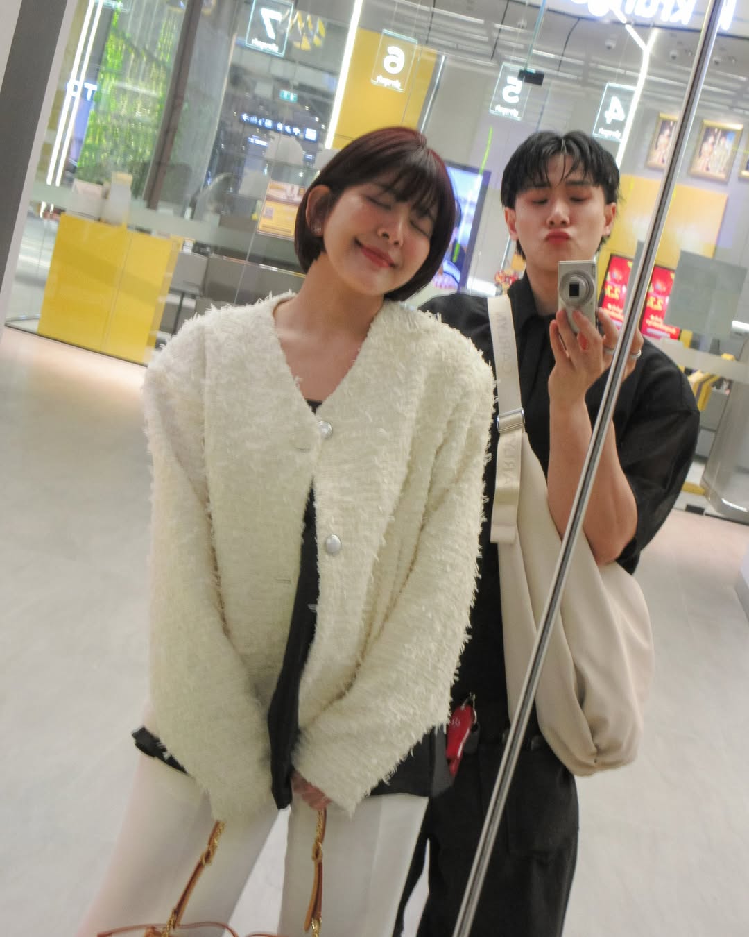 จูเนียร์ - กรวิชญ์ สูงกิจบูลย์