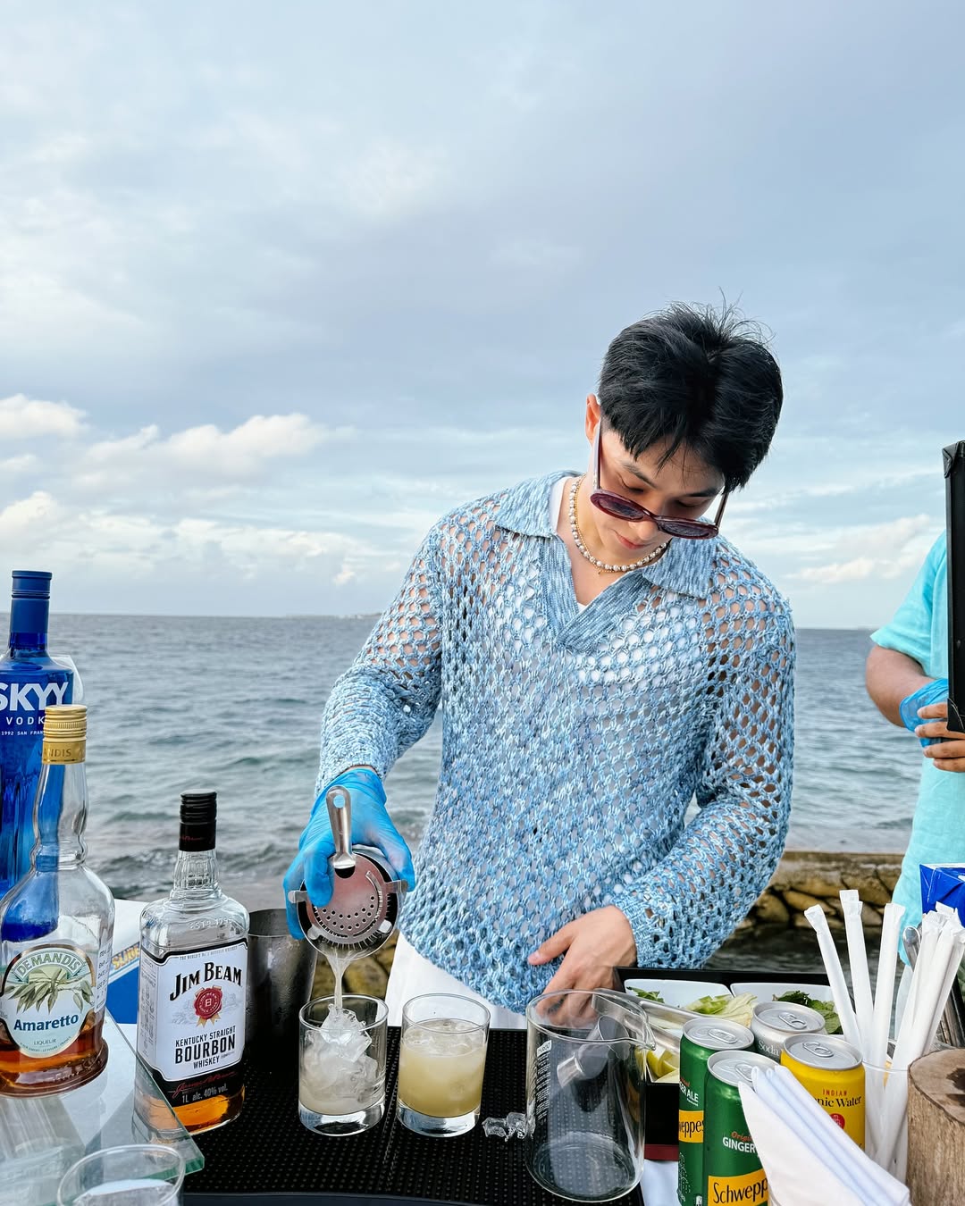 จูเนียร์ - กรวิชญ์ สูงกิจบูลย์