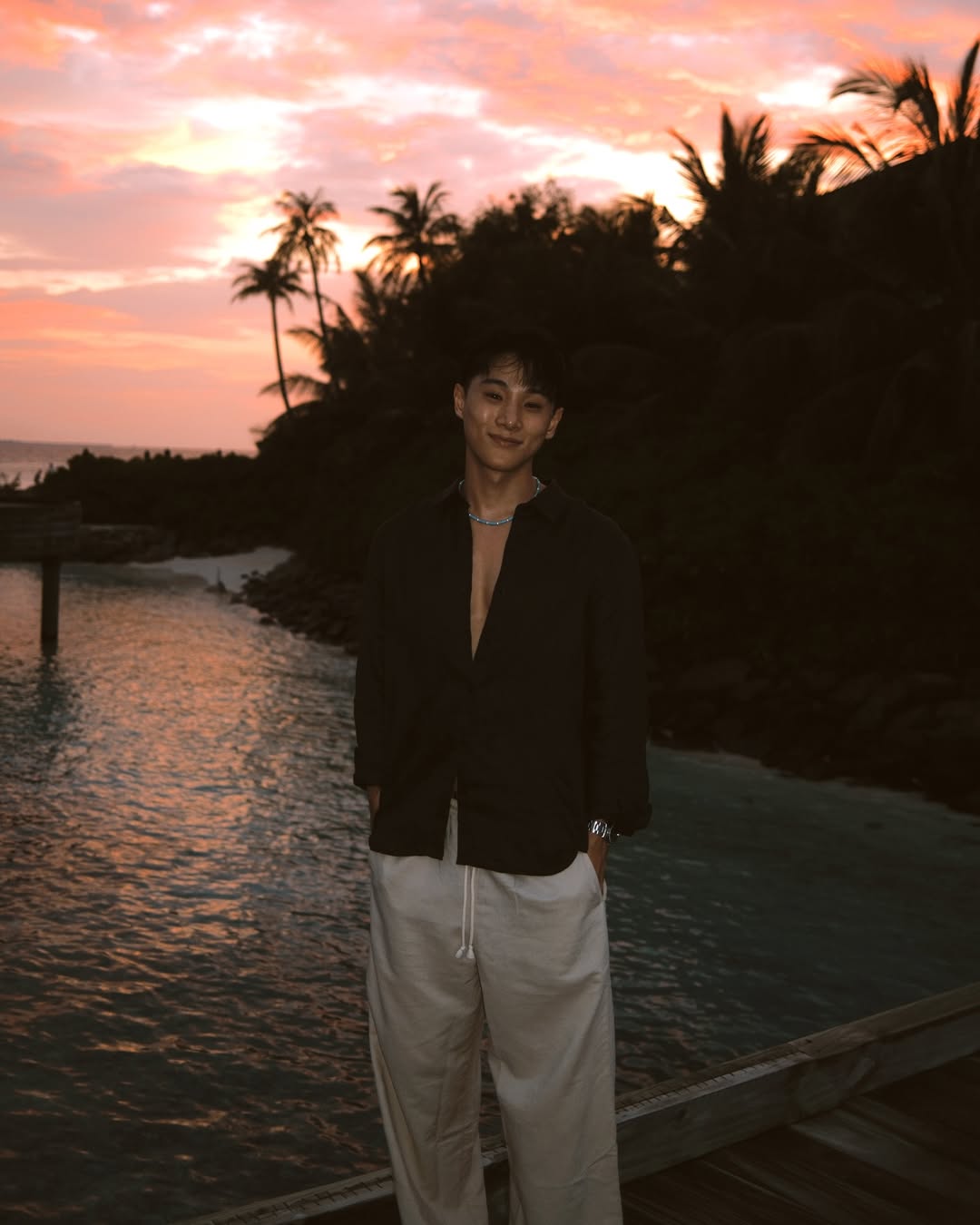 จูเนียร์ - กรวิชญ์ สูงกิจบูลย์