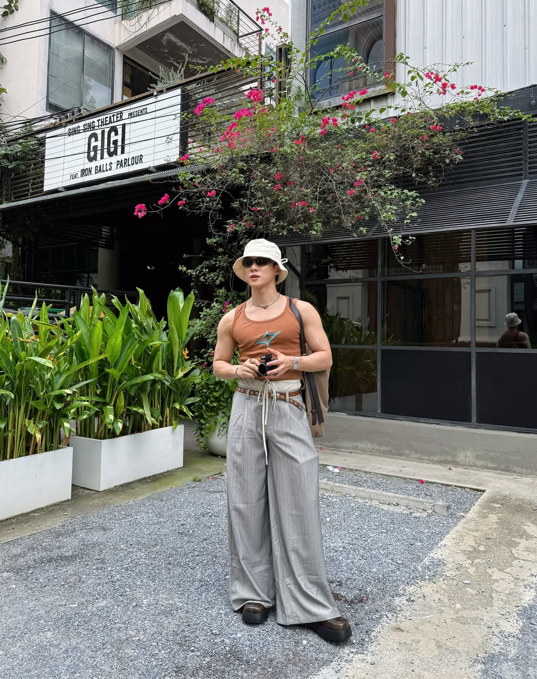 จูเนียร์ - กรวิชญ์ สูงกิจบูลย์
