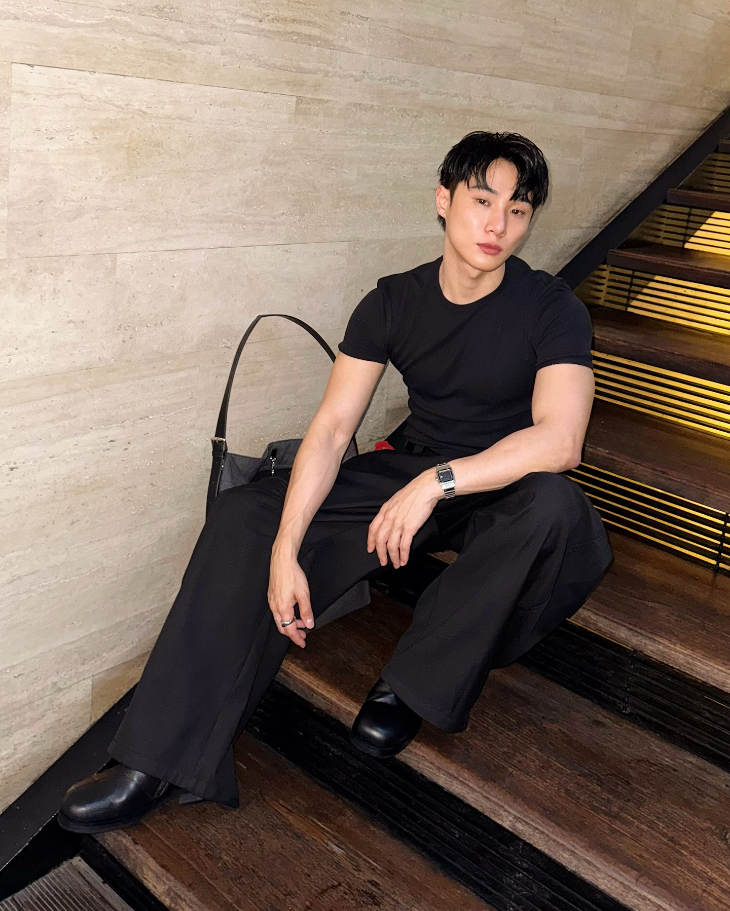 จูเนียร์ - กรวิชญ์ สูงกิจบูลย์
