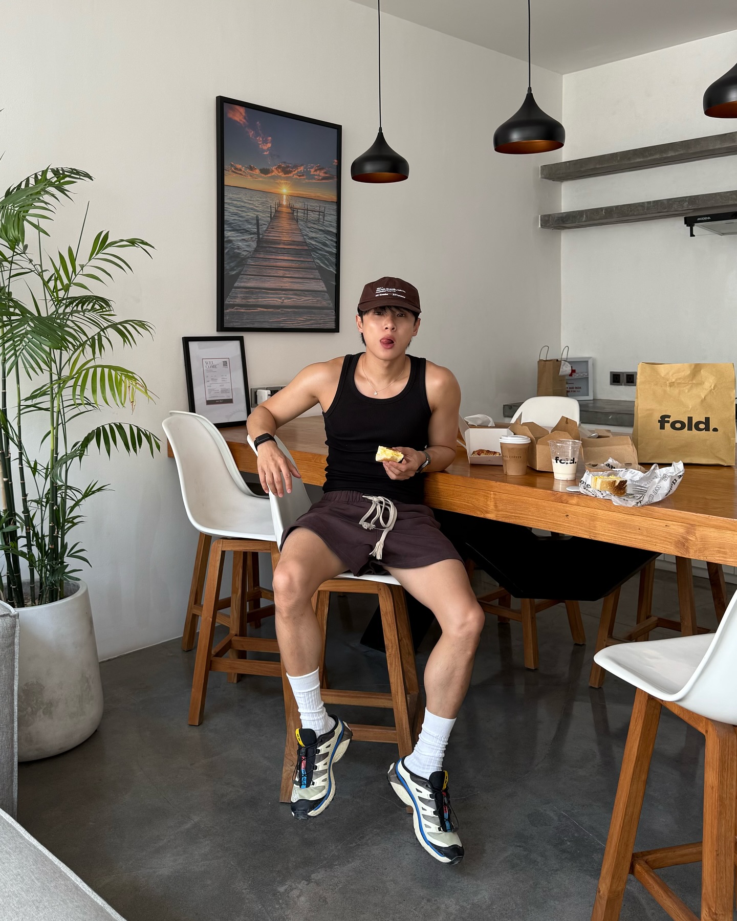 จูเนียร์ - กรวิชญ์ สูงกิจบูลย์