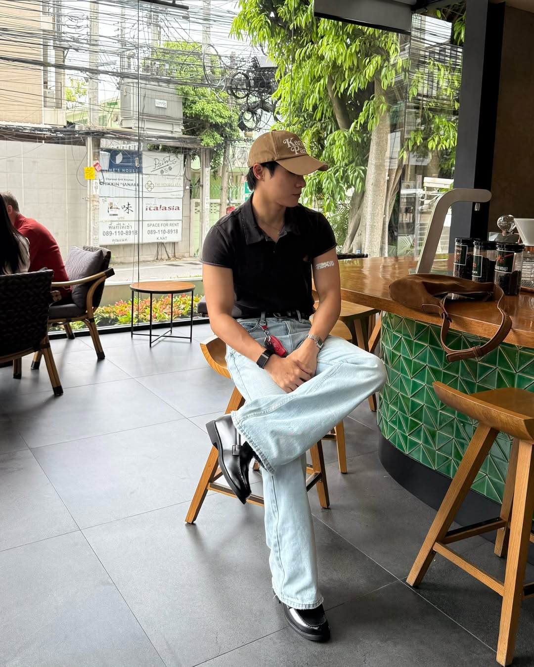 จูเนียร์ - กรวิชญ์ สูงกิจบูลย์