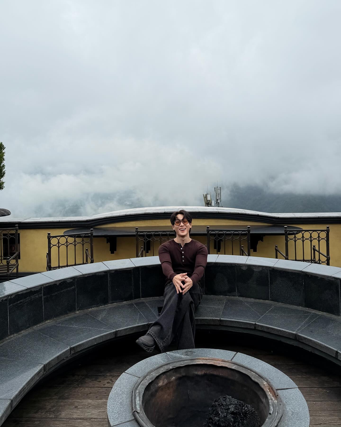 จูเนียร์ - กรวิชญ์ สูงกิจบูลย์