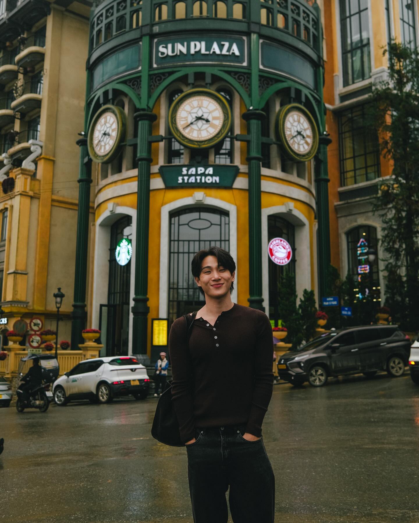 จูเนียร์ - กรวิชญ์ สูงกิจบูลย์