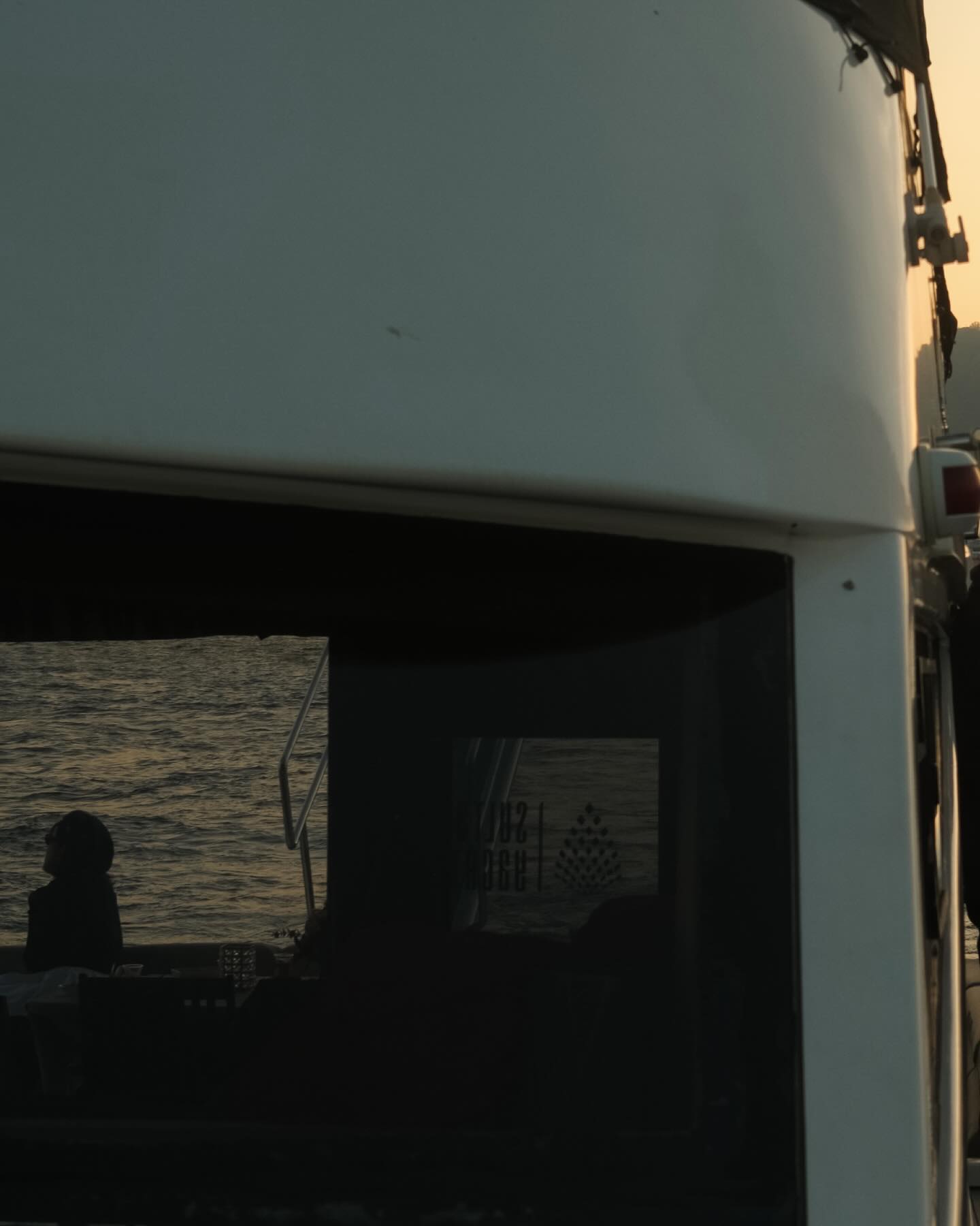 จูเนียร์ - กรวิชญ์ สูงกิจบูลย์