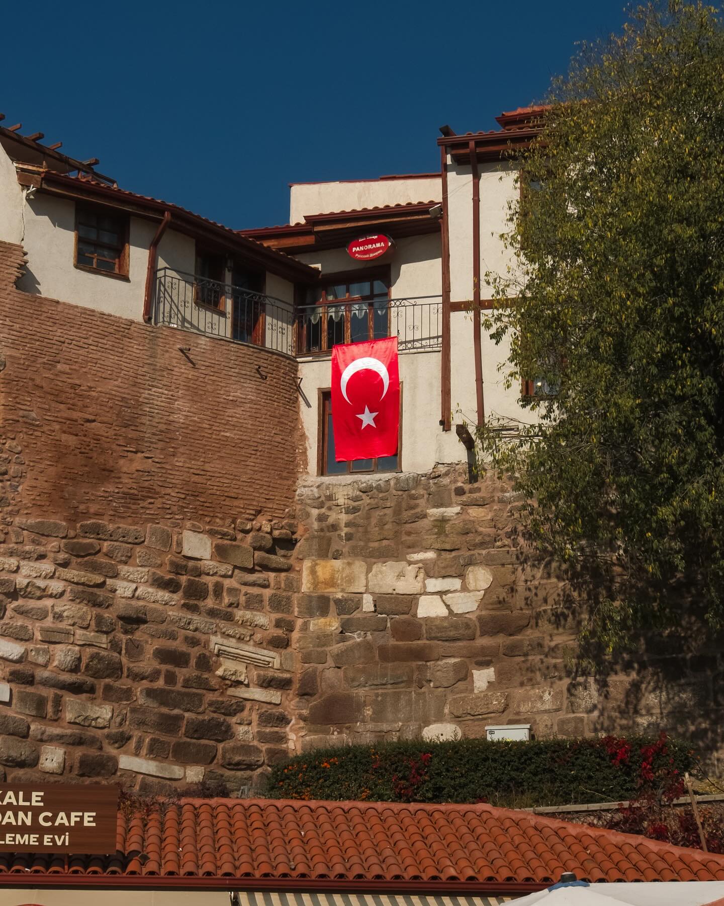 จูเนียร์ - กรวิชญ์ สูงกิจบูลย์