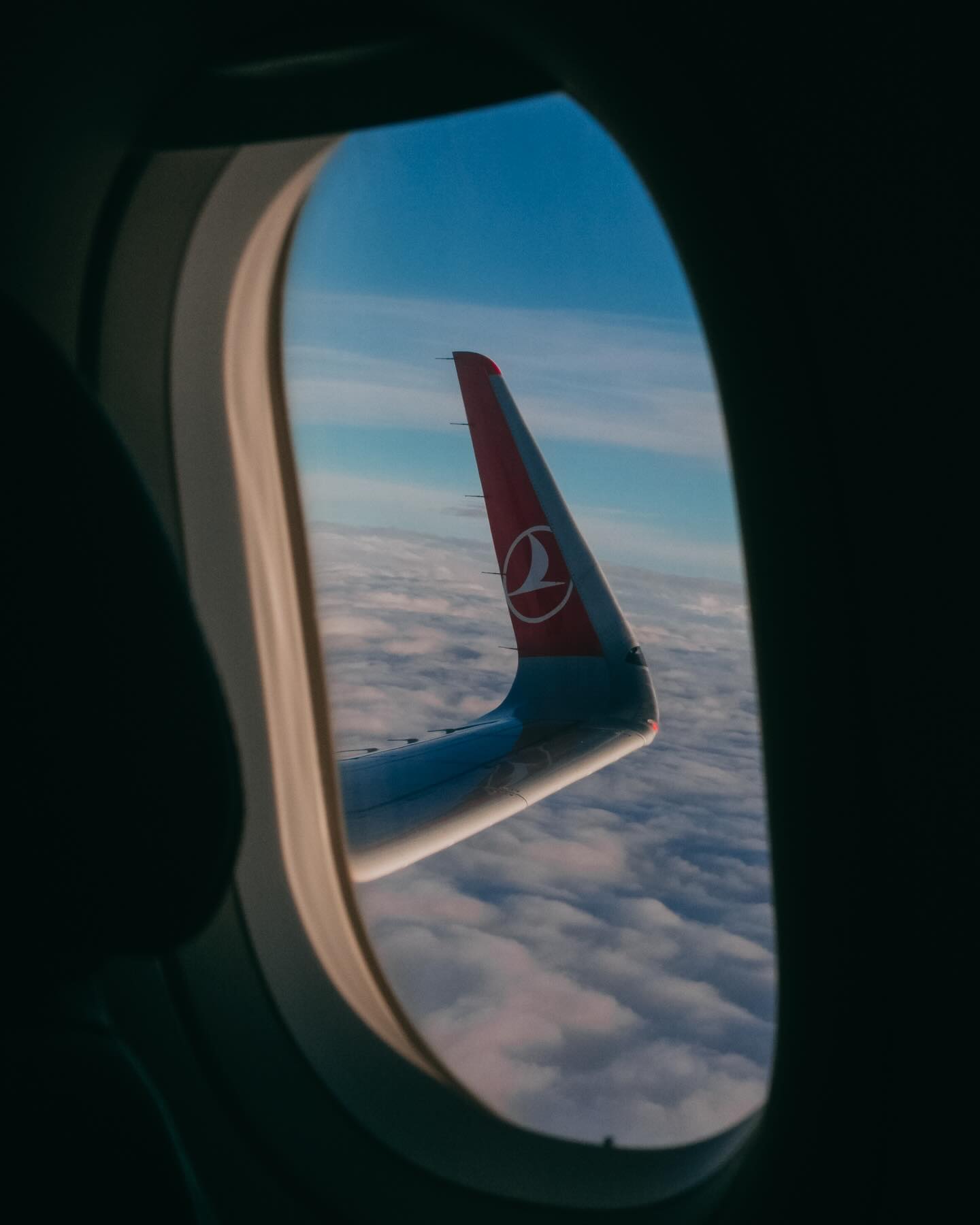 จูเนียร์ - กรวิชญ์ สูงกิจบูลย์