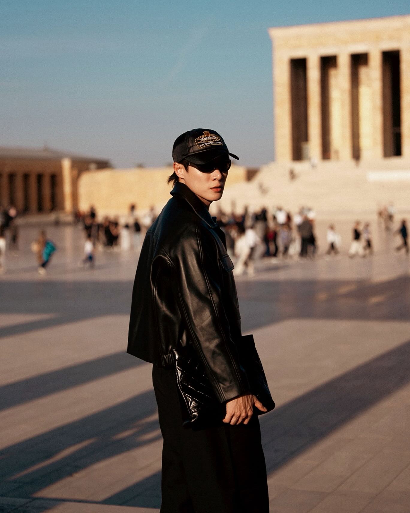 จูเนียร์ - กรวิชญ์ สูงกิจบูลย์