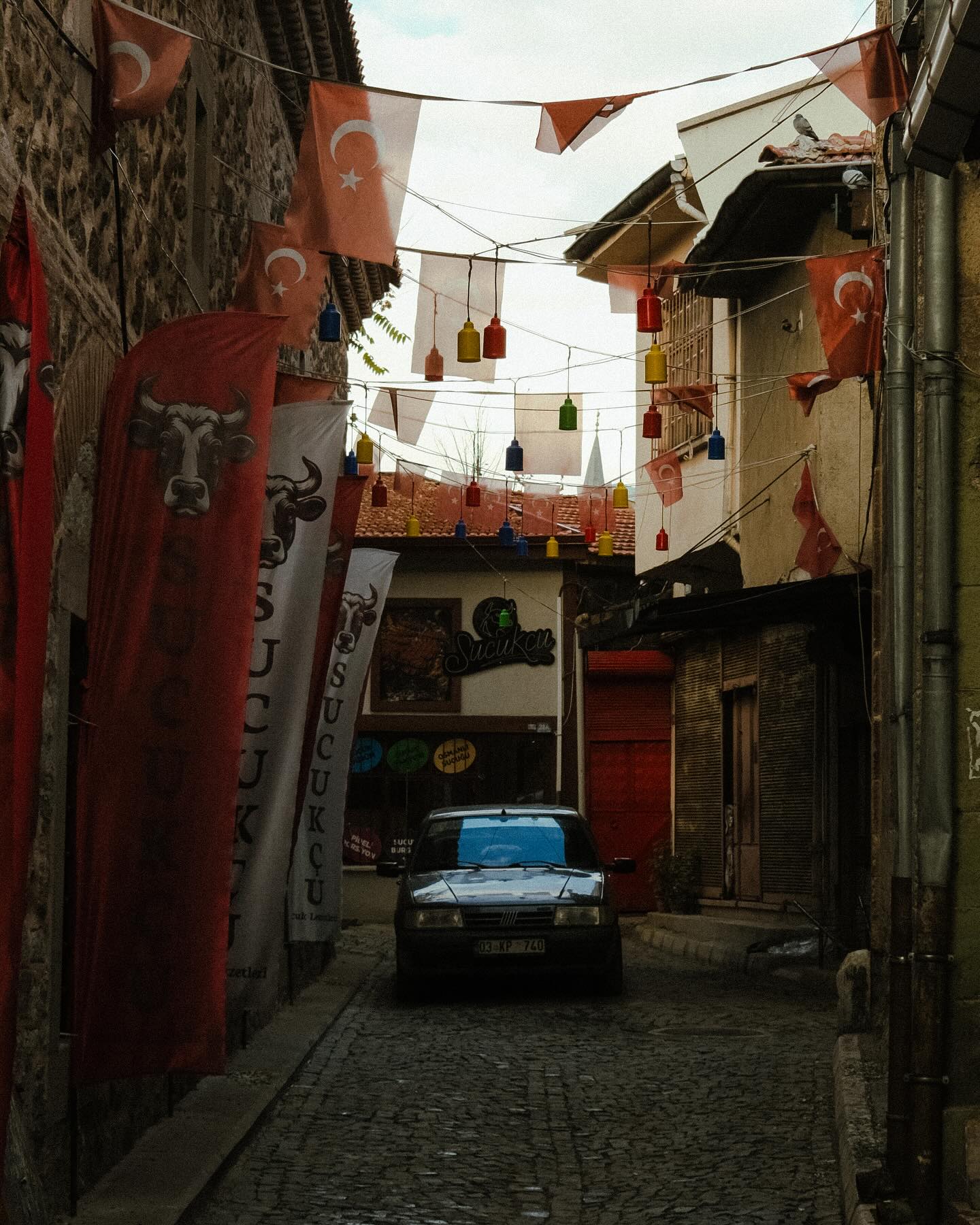 จูเนียร์ - กรวิชญ์ สูงกิจบูลย์