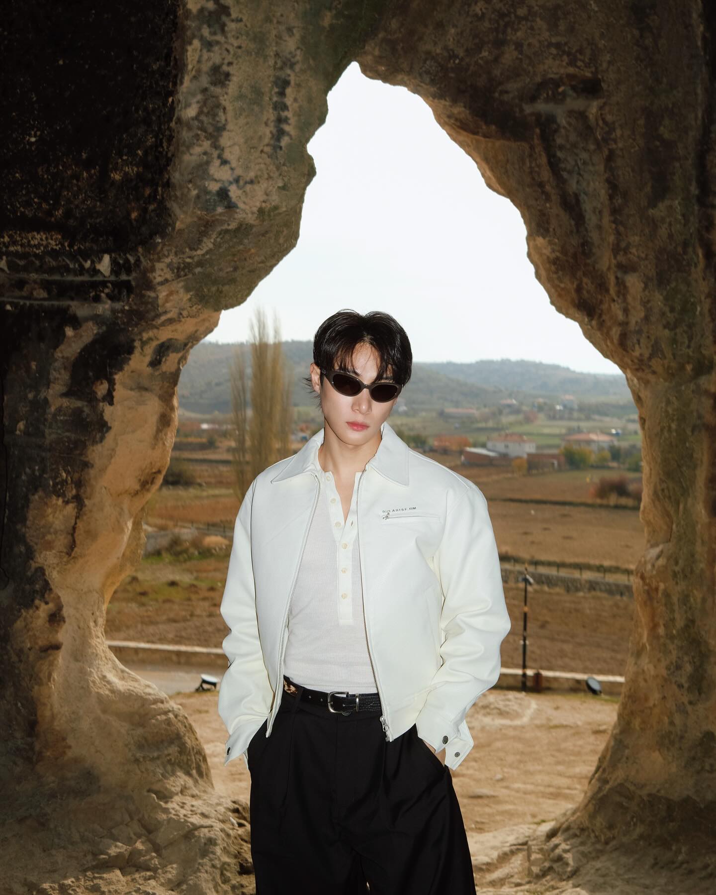 จูเนียร์ - กรวิชญ์ สูงกิจบูลย์