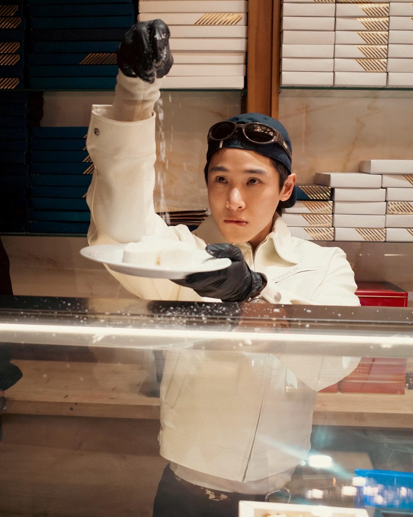 จูเนียร์ - กรวิชญ์ สูงกิจบูลย์