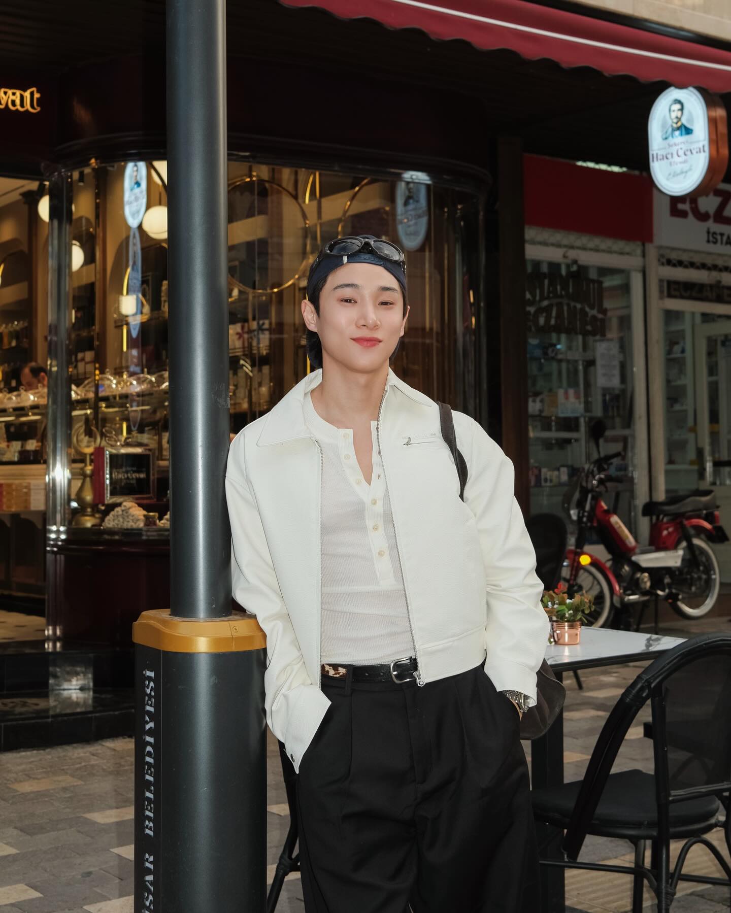 จูเนียร์ - กรวิชญ์ สูงกิจบูลย์