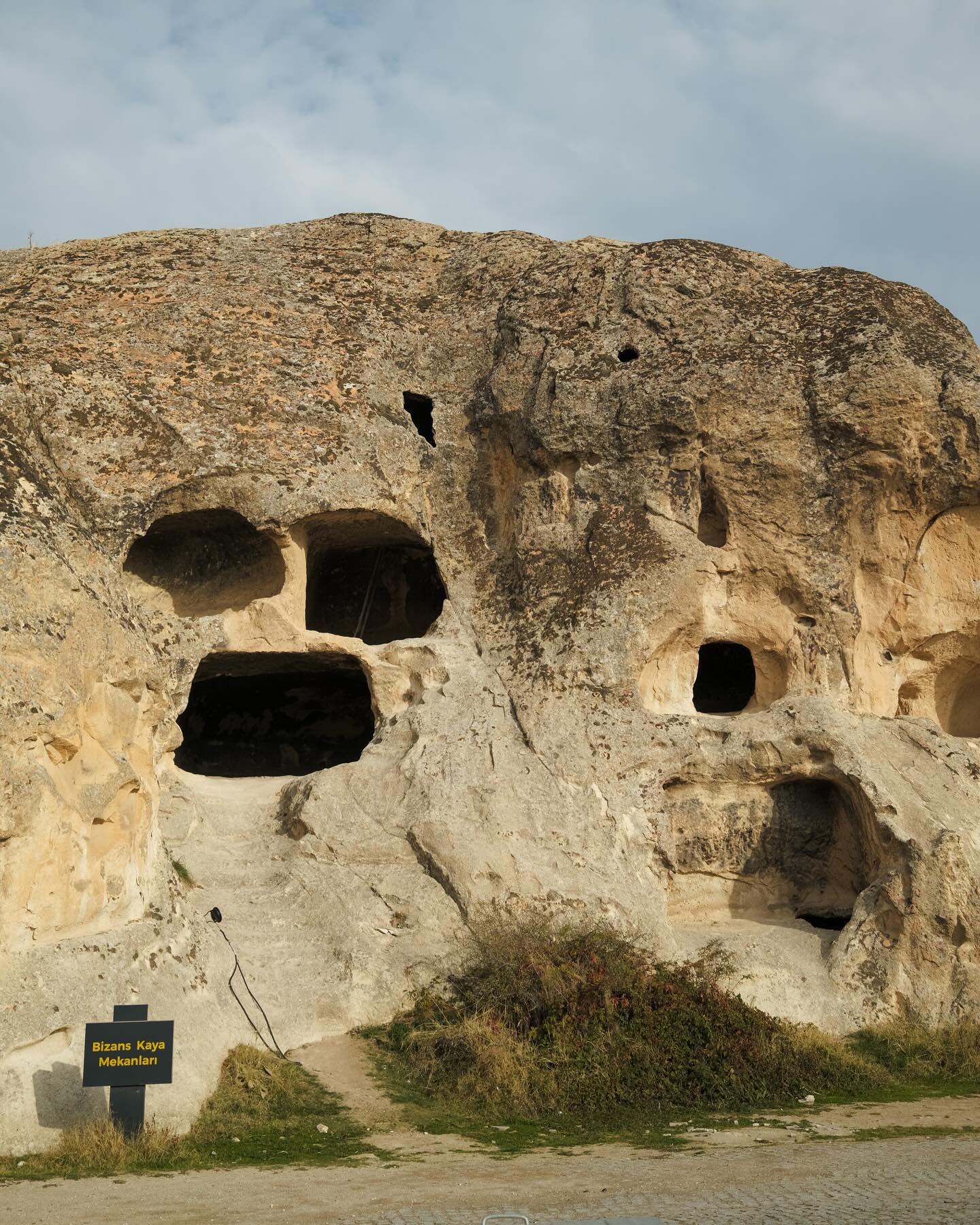 จูเนียร์ - กรวิชญ์ สูงกิจบูลย์