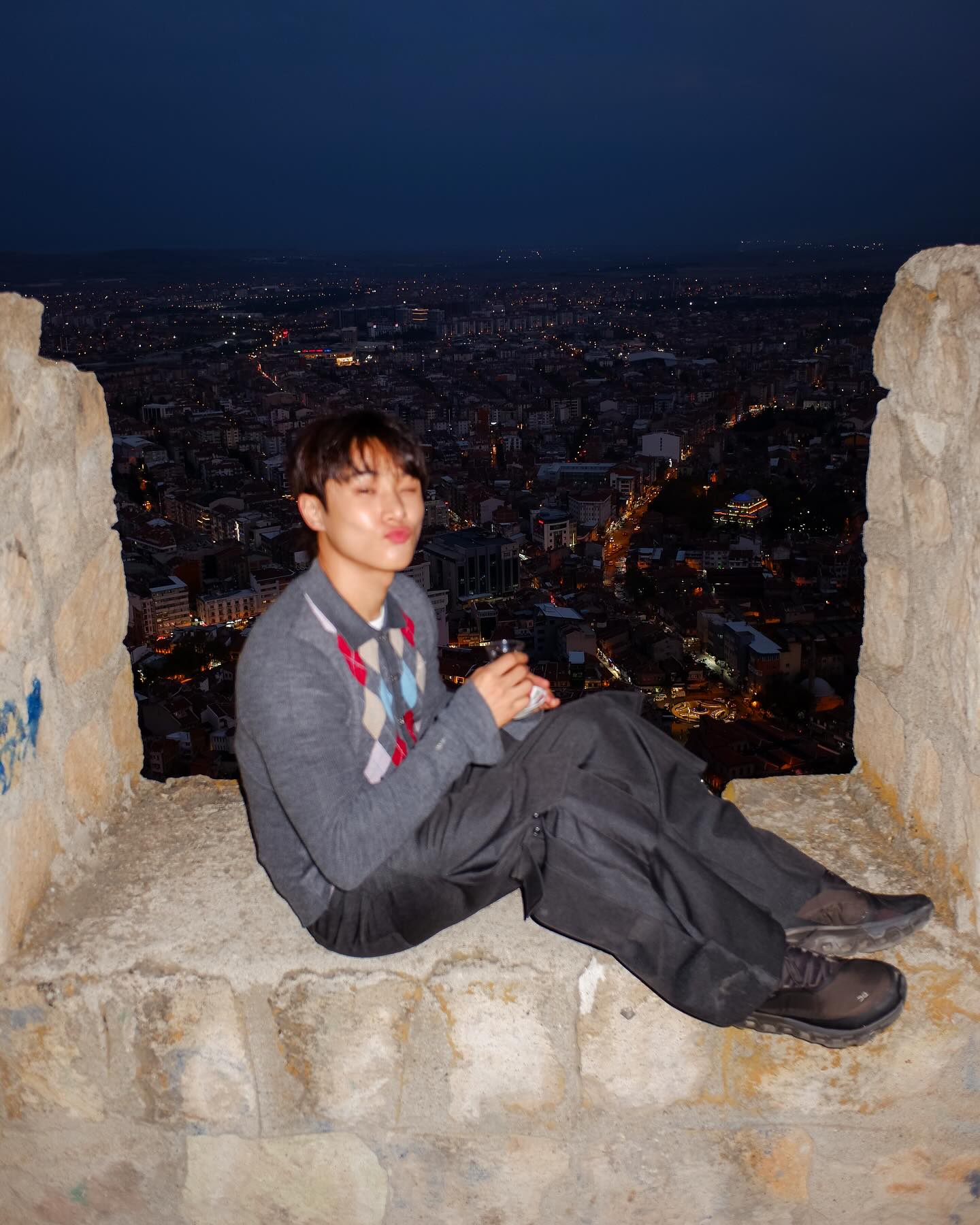 จูเนียร์ - กรวิชญ์ สูงกิจบูลย์