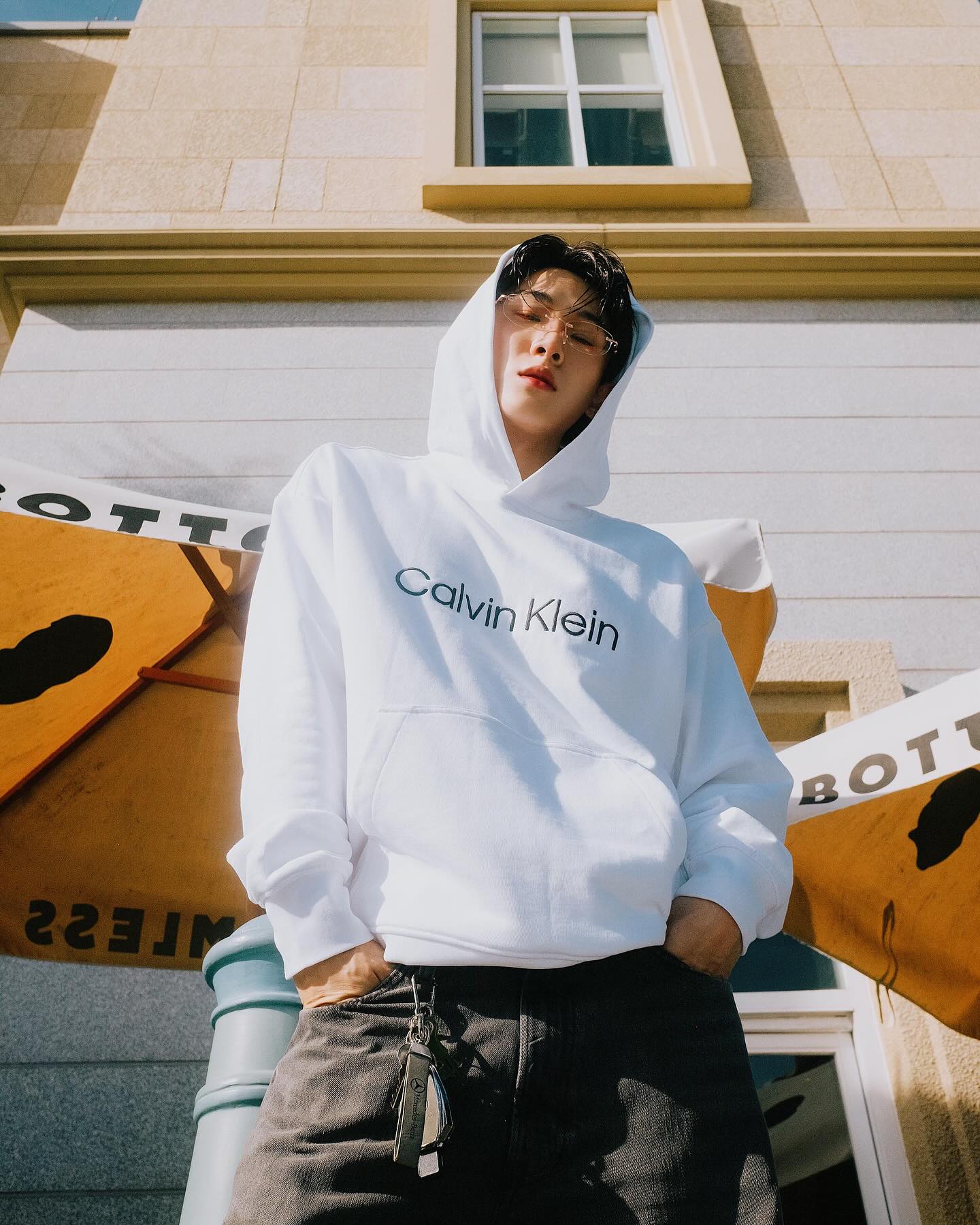 จูเนียร์ - กรวิชญ์ สูงกิจบูลย์