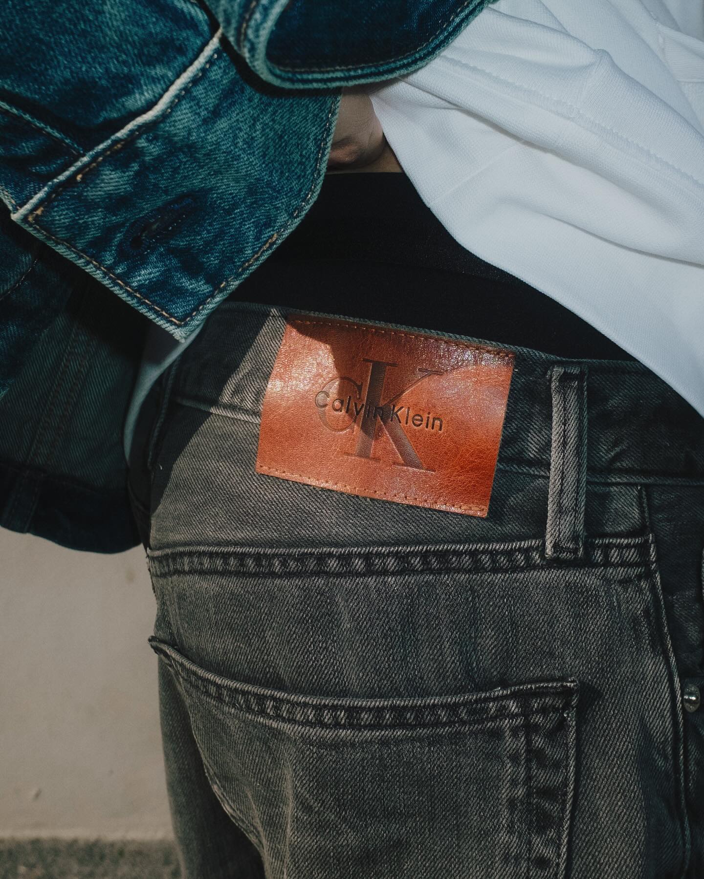 จูเนียร์ - กรวิชญ์ สูงกิจบูลย์