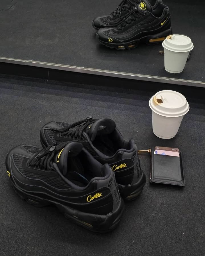 จูเนียร์ - กรวิชญ์ สูงกิจบูลย์