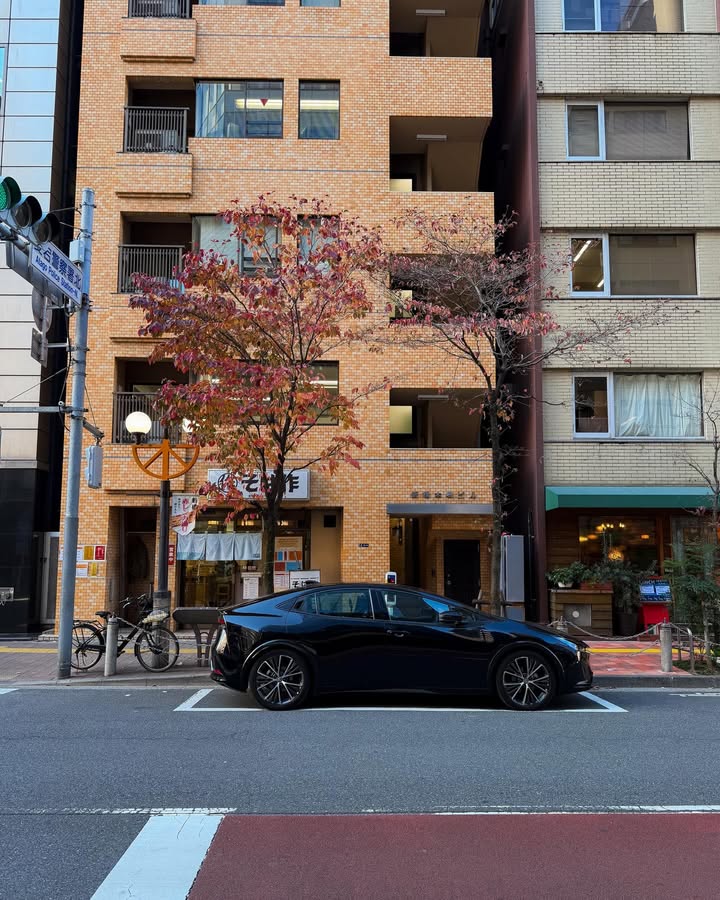 จูเนียร์ - กรวิชญ์ สูงกิจบูลย์