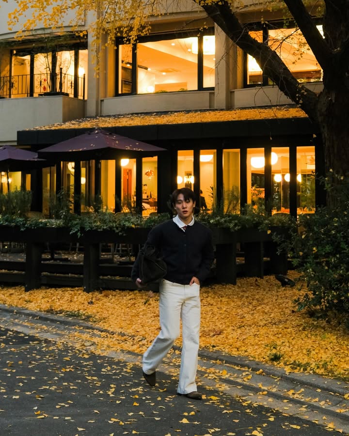 จูเนียร์ - กรวิชญ์ สูงกิจบูลย์