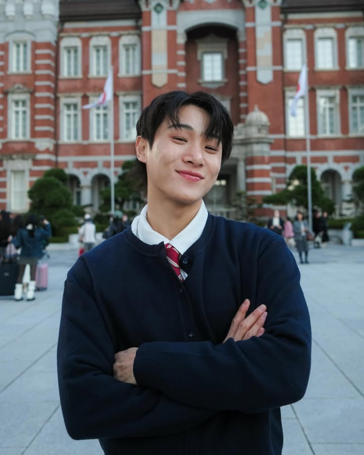 จูเนียร์ - กรวิชญ์ สูงกิจบูลย์