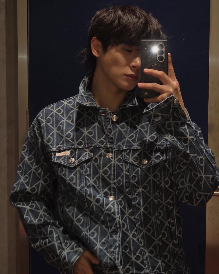 จูเนียร์ - กรวิชญ์ สูงกิจบูลย์