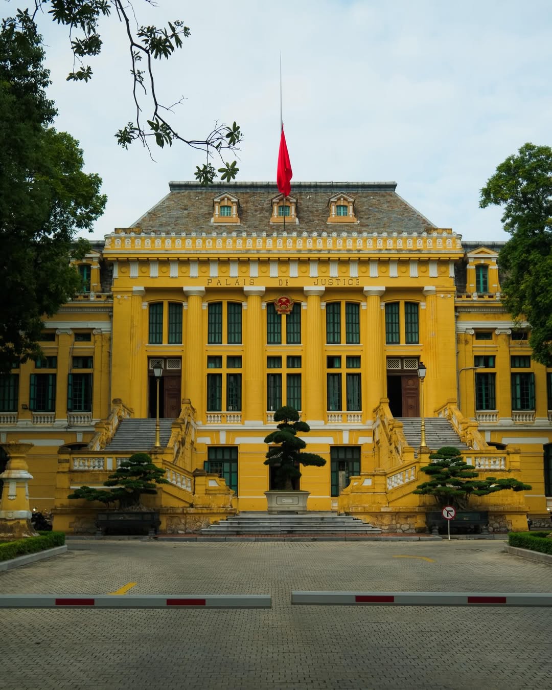 จูเนียร์ - กรวิชญ์ สูงกิจบูลย์