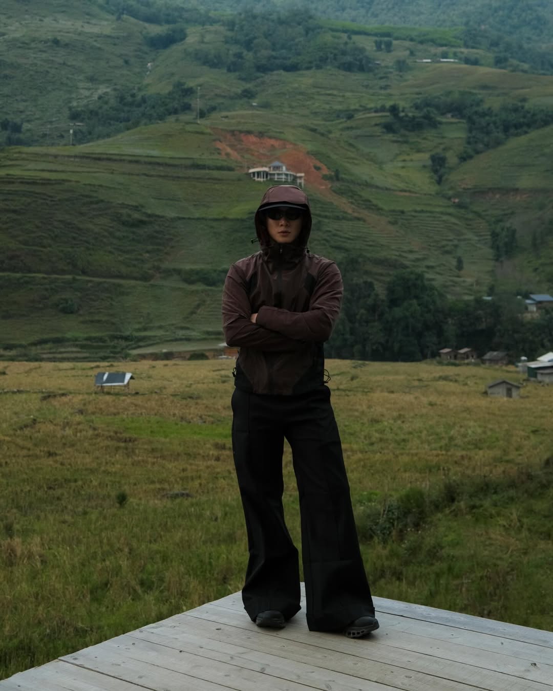 จูเนียร์ - กรวิชญ์ สูงกิจบูลย์