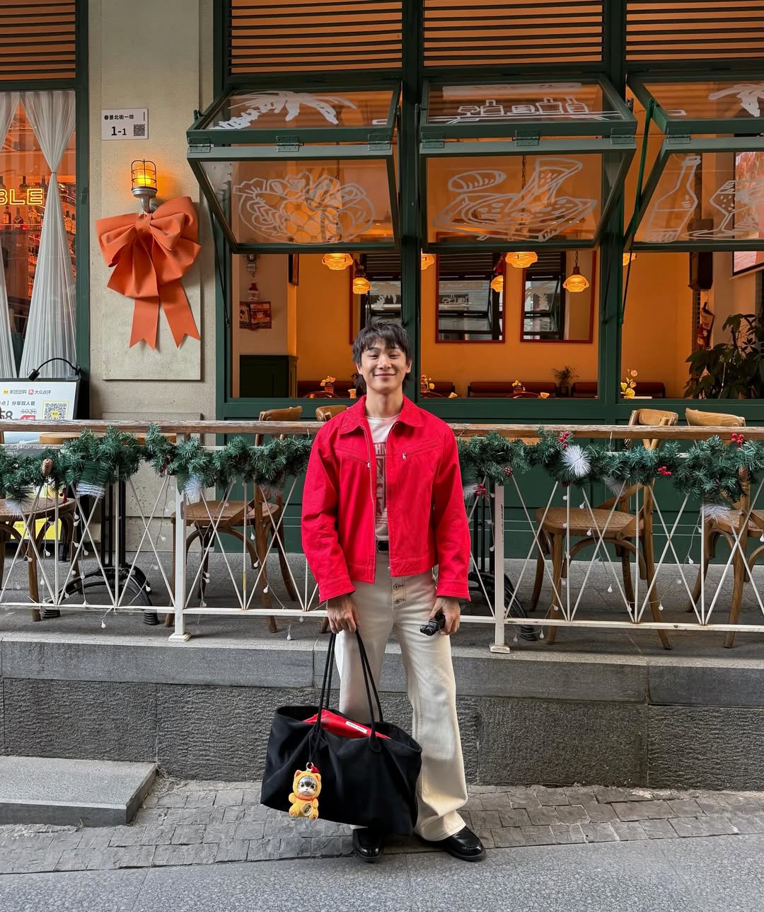 จูเนียร์ - กรวิชญ์ สูงกิจบูลย์