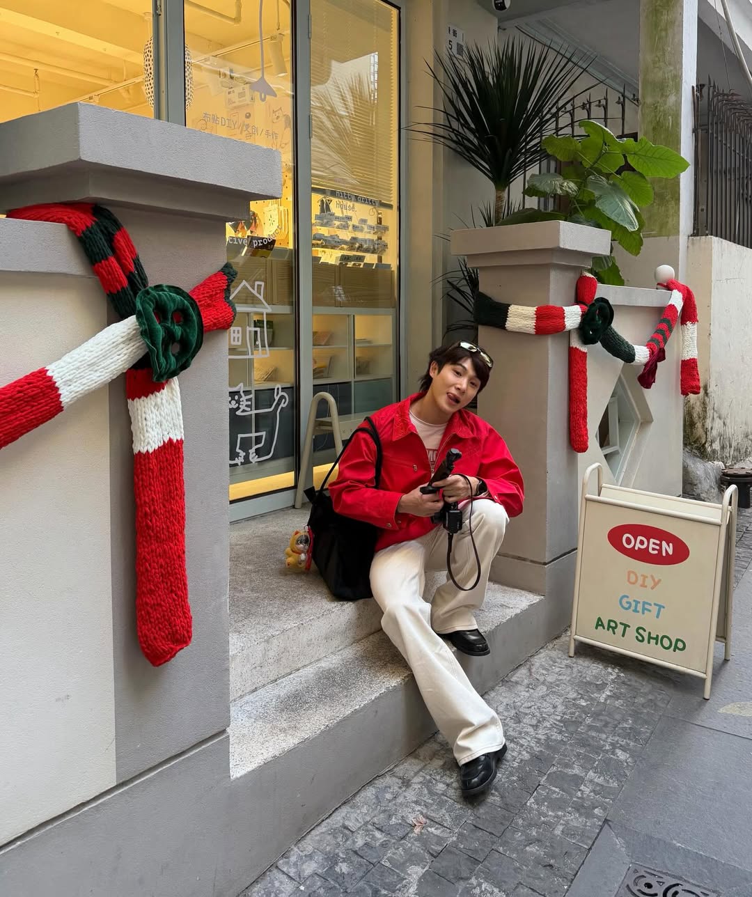 จูเนียร์ - กรวิชญ์ สูงกิจบูลย์