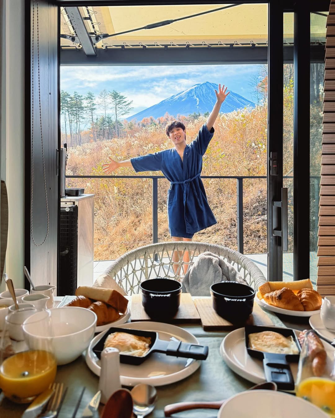 จูเนียร์ - กรวิชญ์ สูงกิจบูลย์