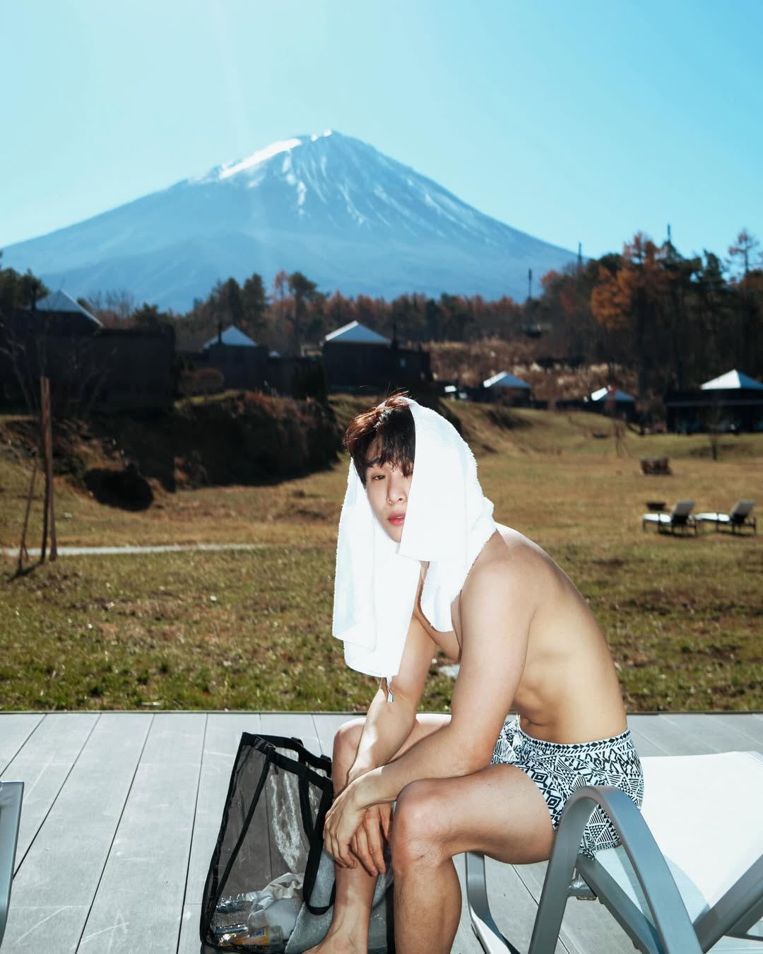 จูเนียร์ - กรวิชญ์ สูงกิจบูลย์