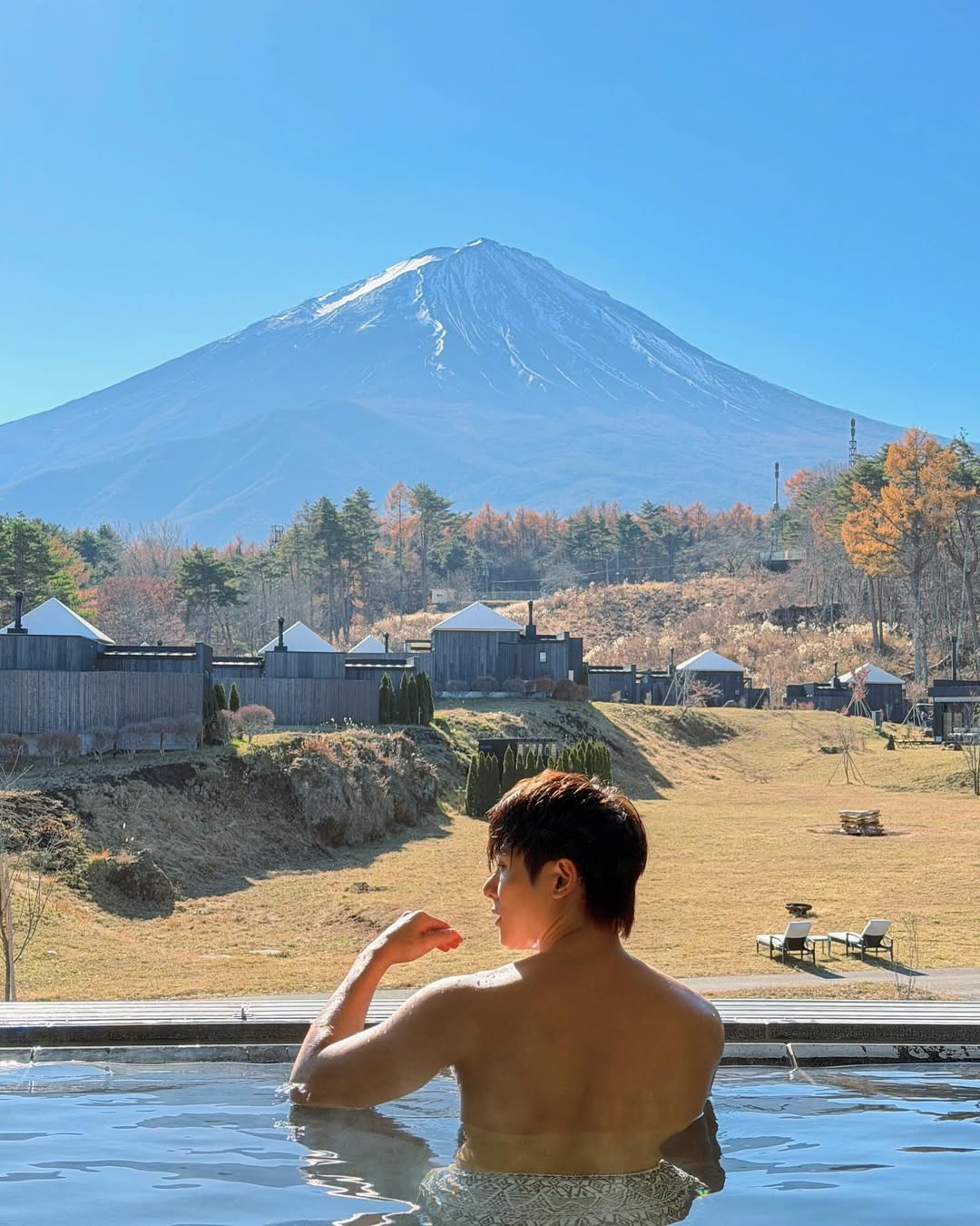 จูเนียร์ - กรวิชญ์ สูงกิจบูลย์