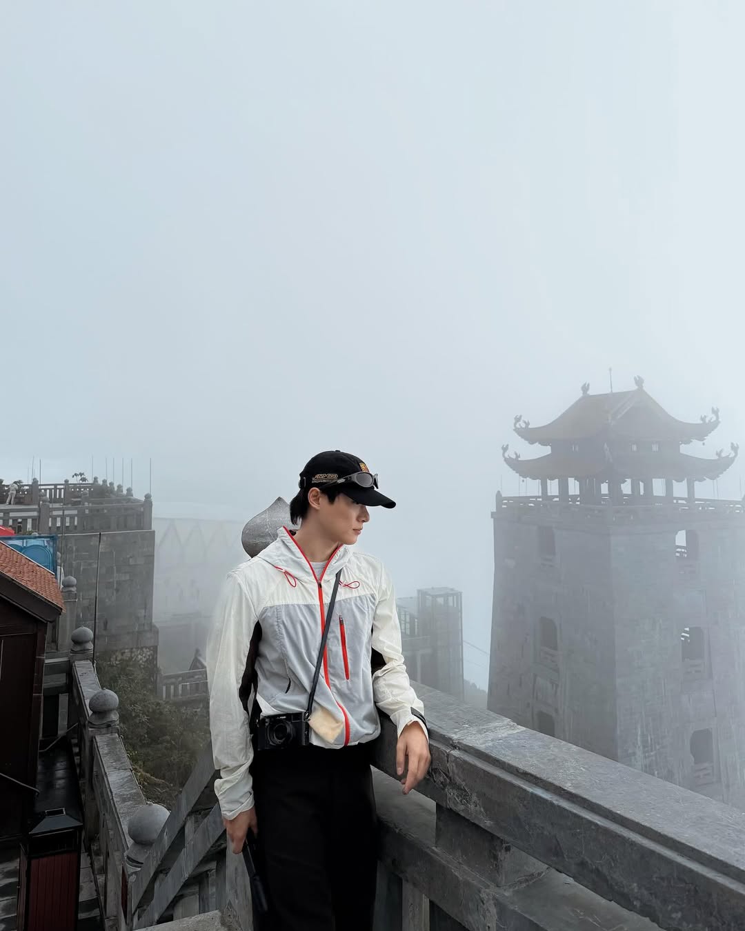 จูเนียร์ - กรวิชญ์ สูงกิจบูลย์