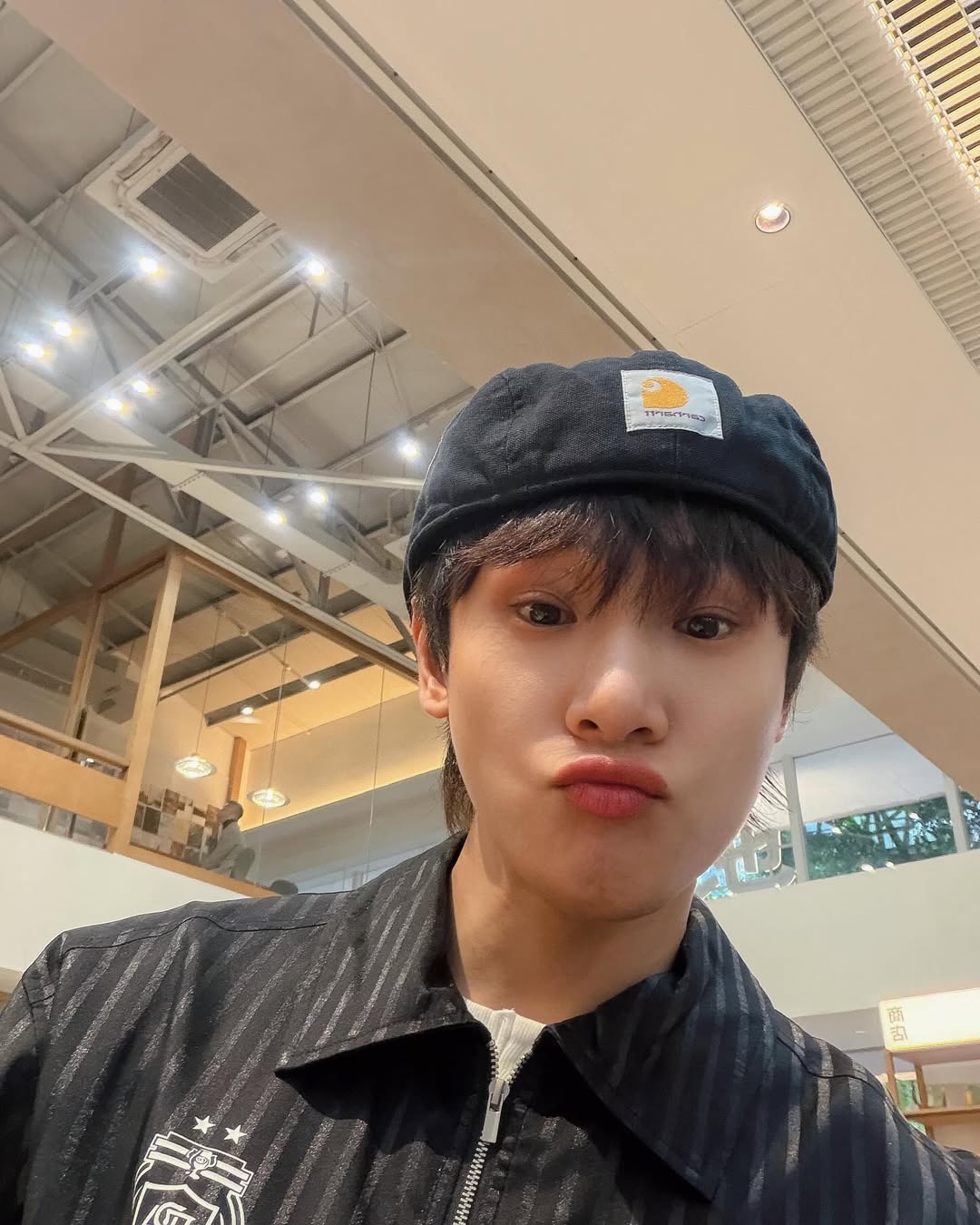 จูเนียร์ - กรวิชญ์ สูงกิจบูลย์