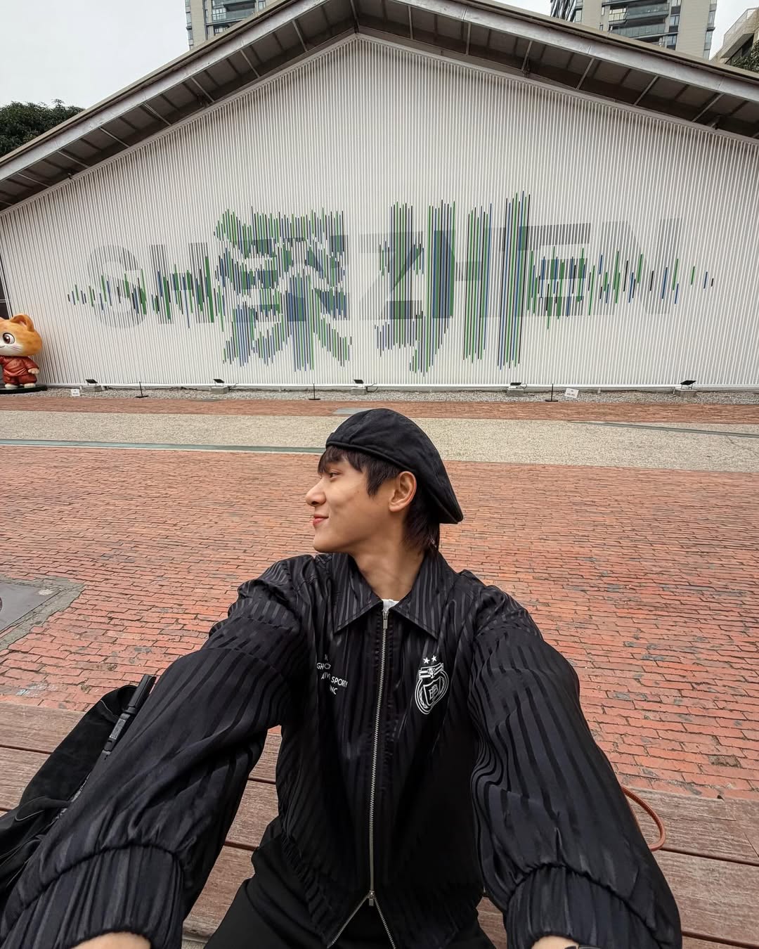 จูเนียร์ - กรวิชญ์ สูงกิจบูลย์