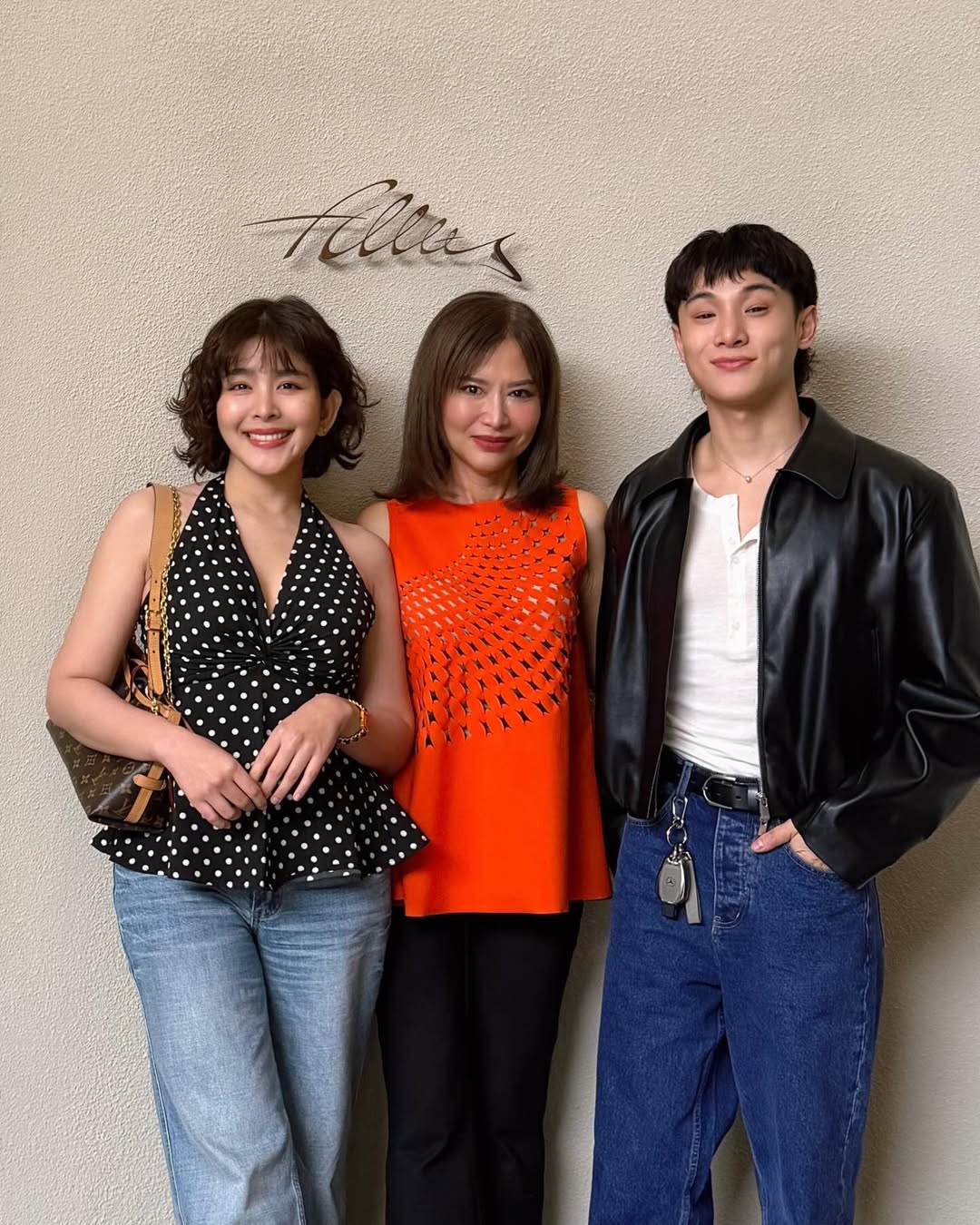 จูเนียร์ - กรวิชญ์ สูงกิจบูลย์