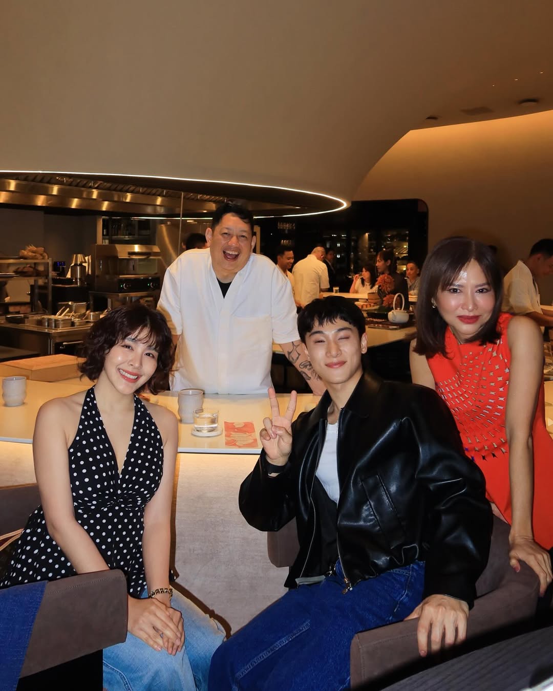 จูเนียร์ - กรวิชญ์ สูงกิจบูลย์