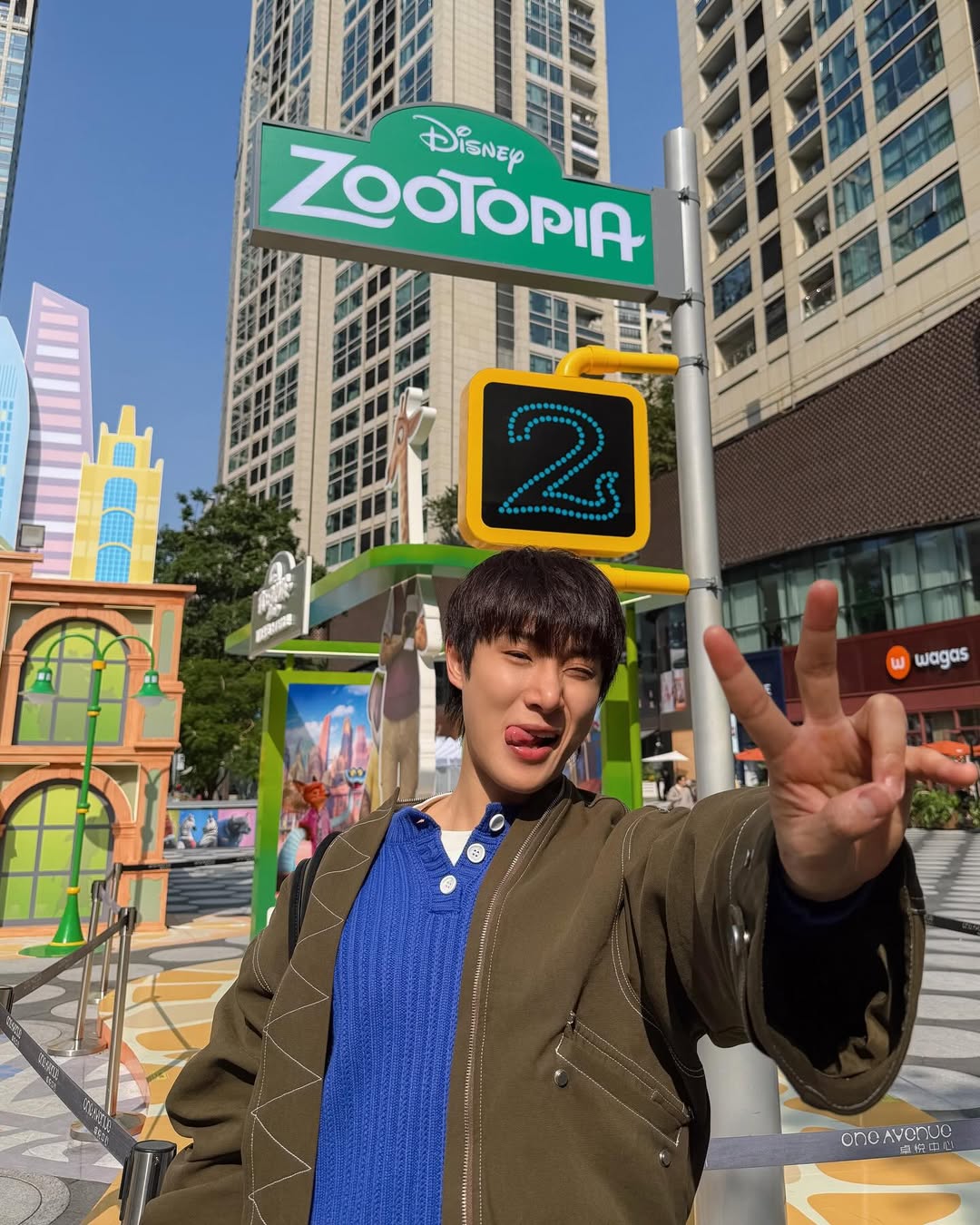 จูเนียร์ - กรวิชญ์ สูงกิจบูลย์