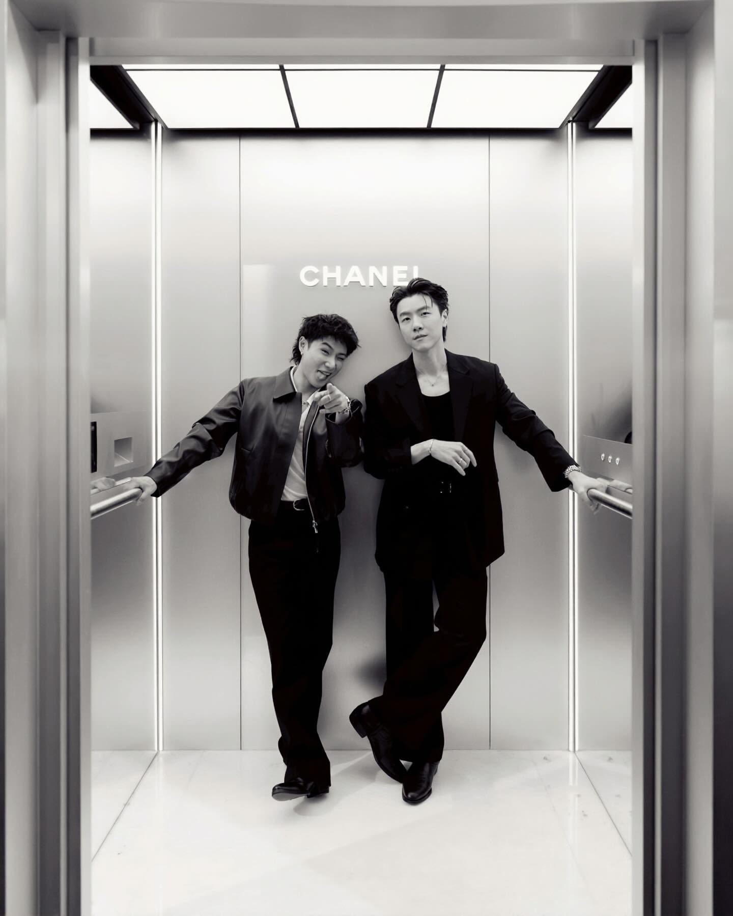 จูเนียร์ - กรวิชญ์ สูงกิจบูลย์