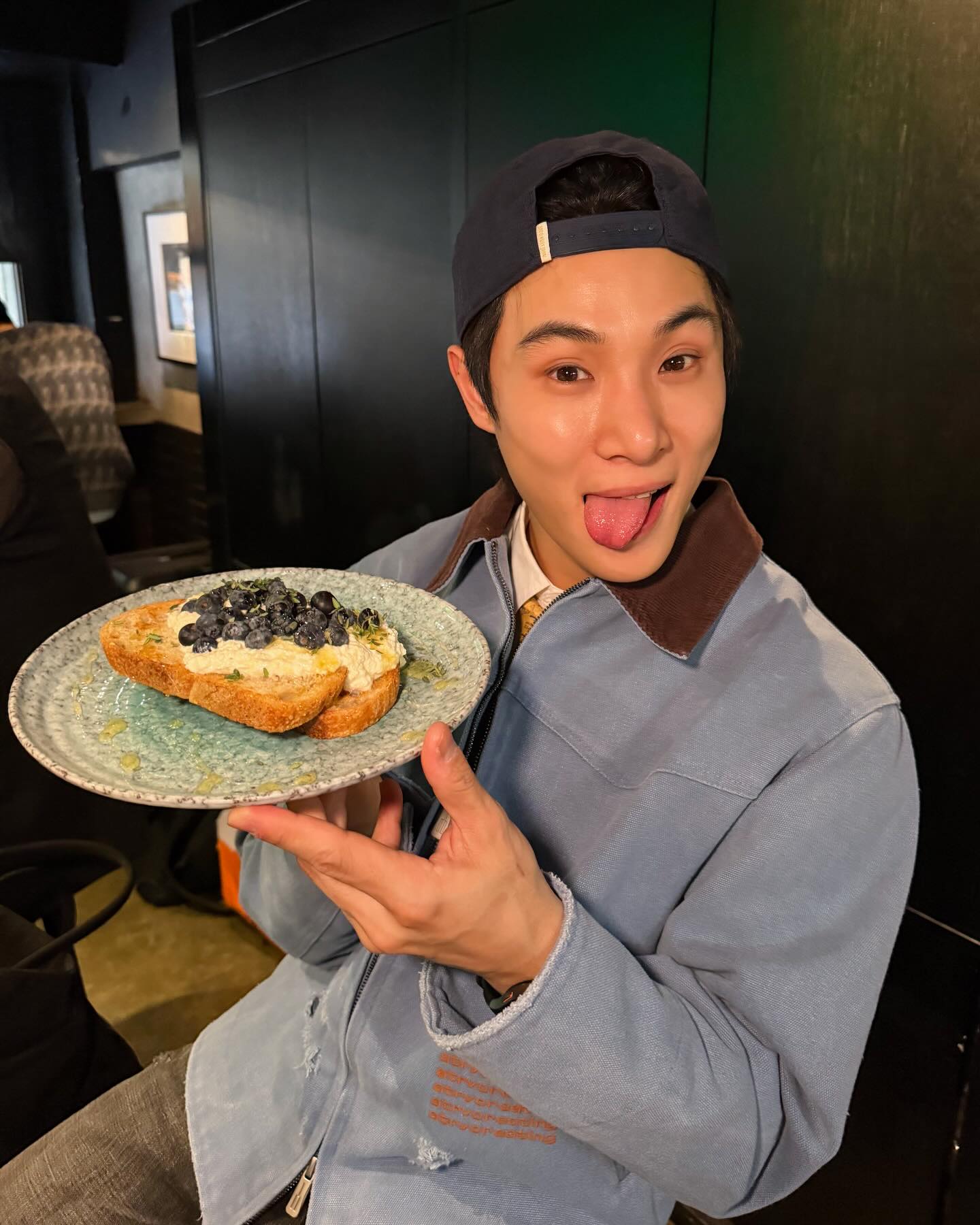 จูเนียร์ - กรวิชญ์ สูงกิจบูลย์