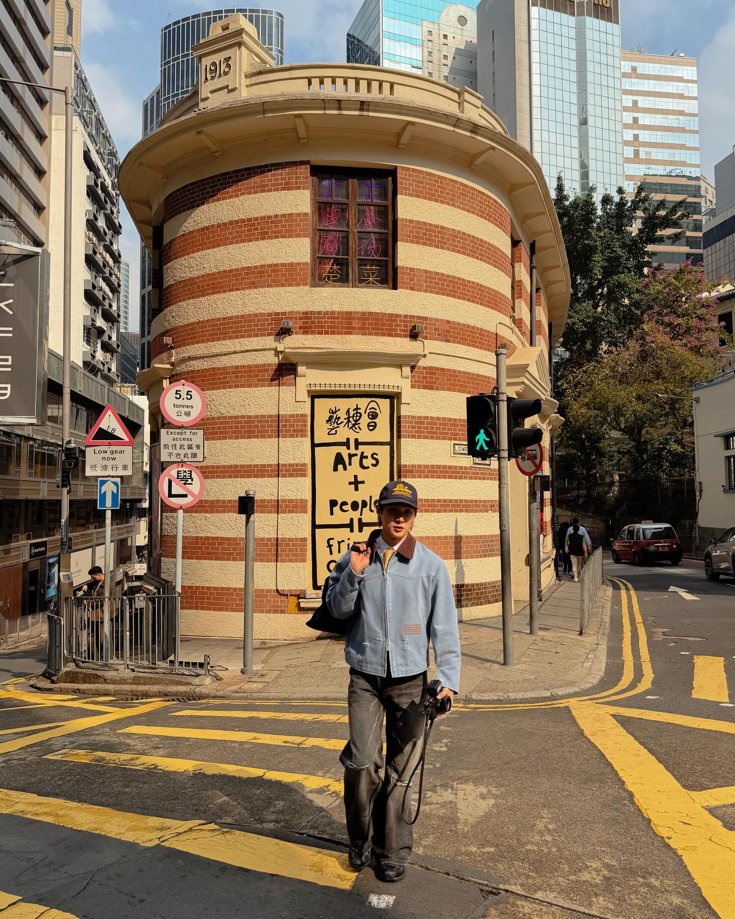 จูเนียร์ - กรวิชญ์ สูงกิจบูลย์