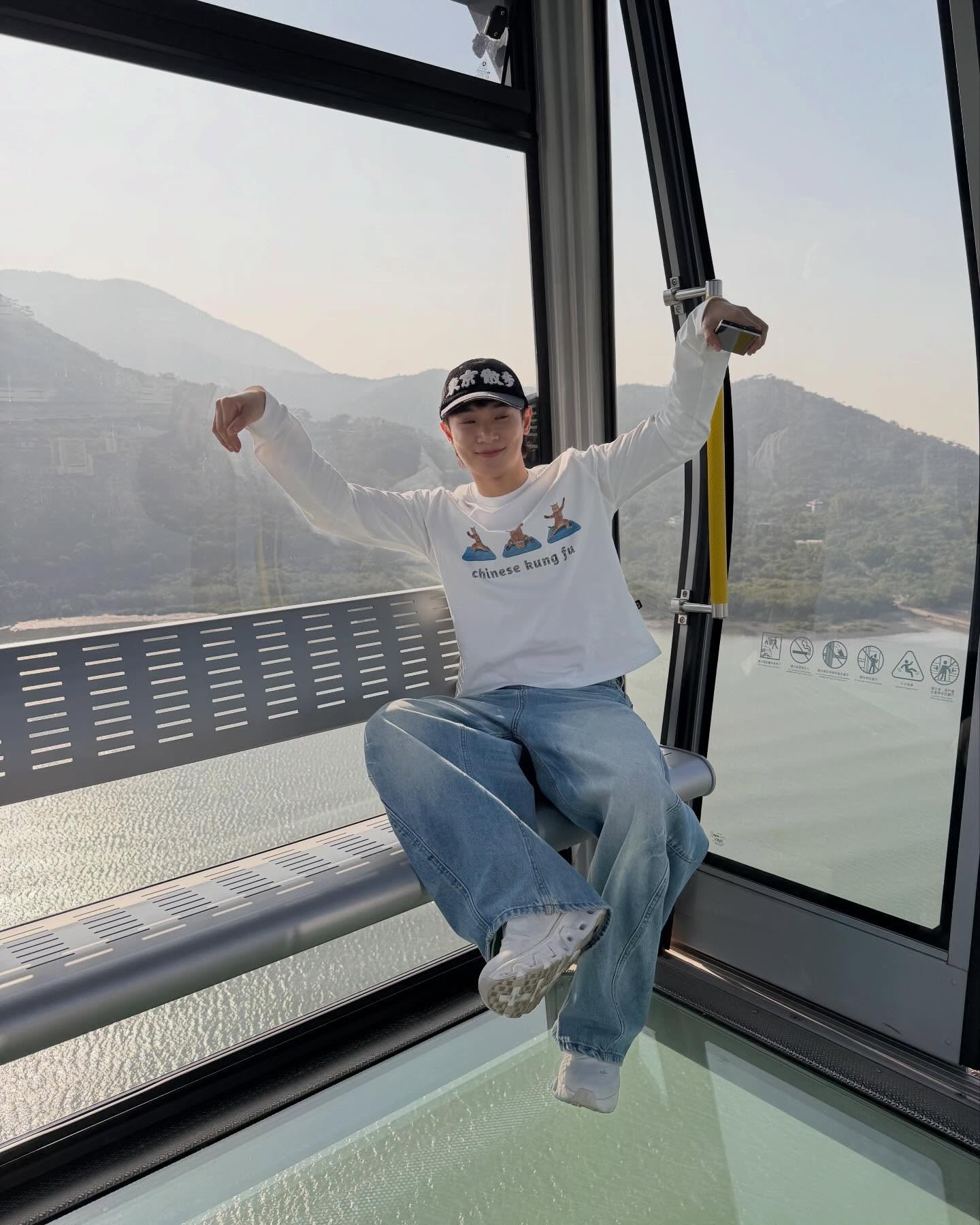 จูเนียร์ - กรวิชญ์ สูงกิจบูลย์